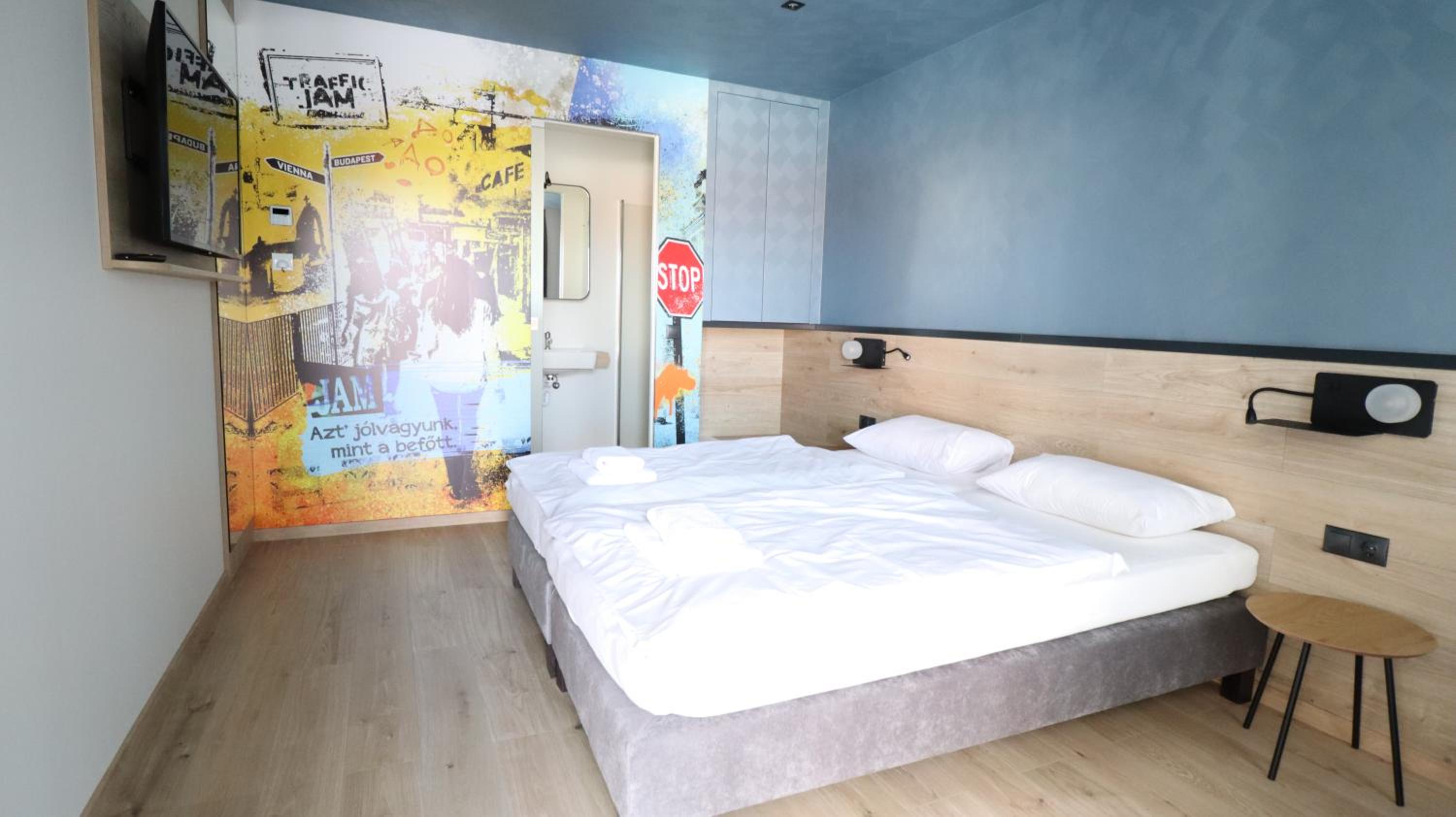Double or Twin Room with Shower photo 3