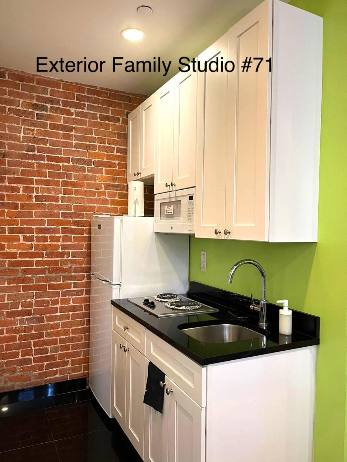 Family Exterior Studio #07 photo 2
