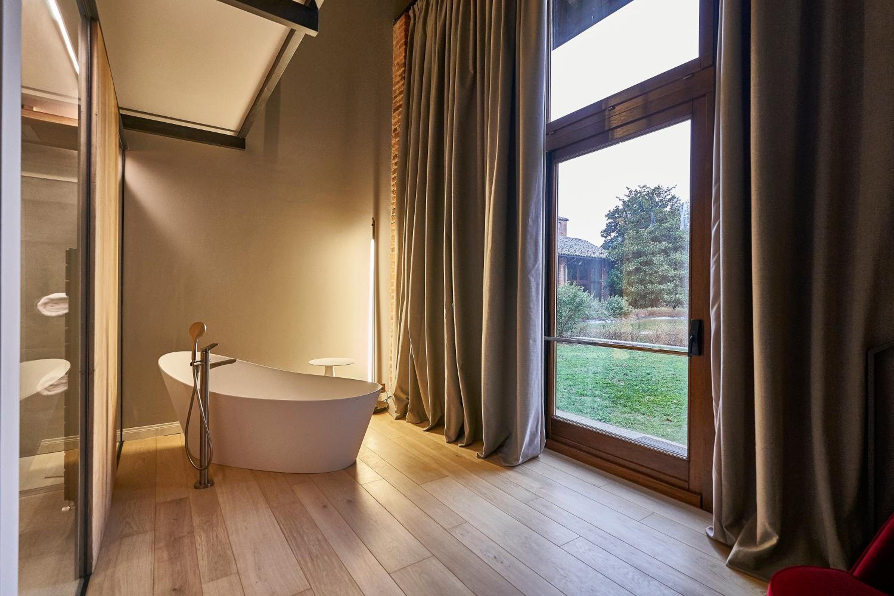 Deluxe Double or Twin Room with Garden View photo 2