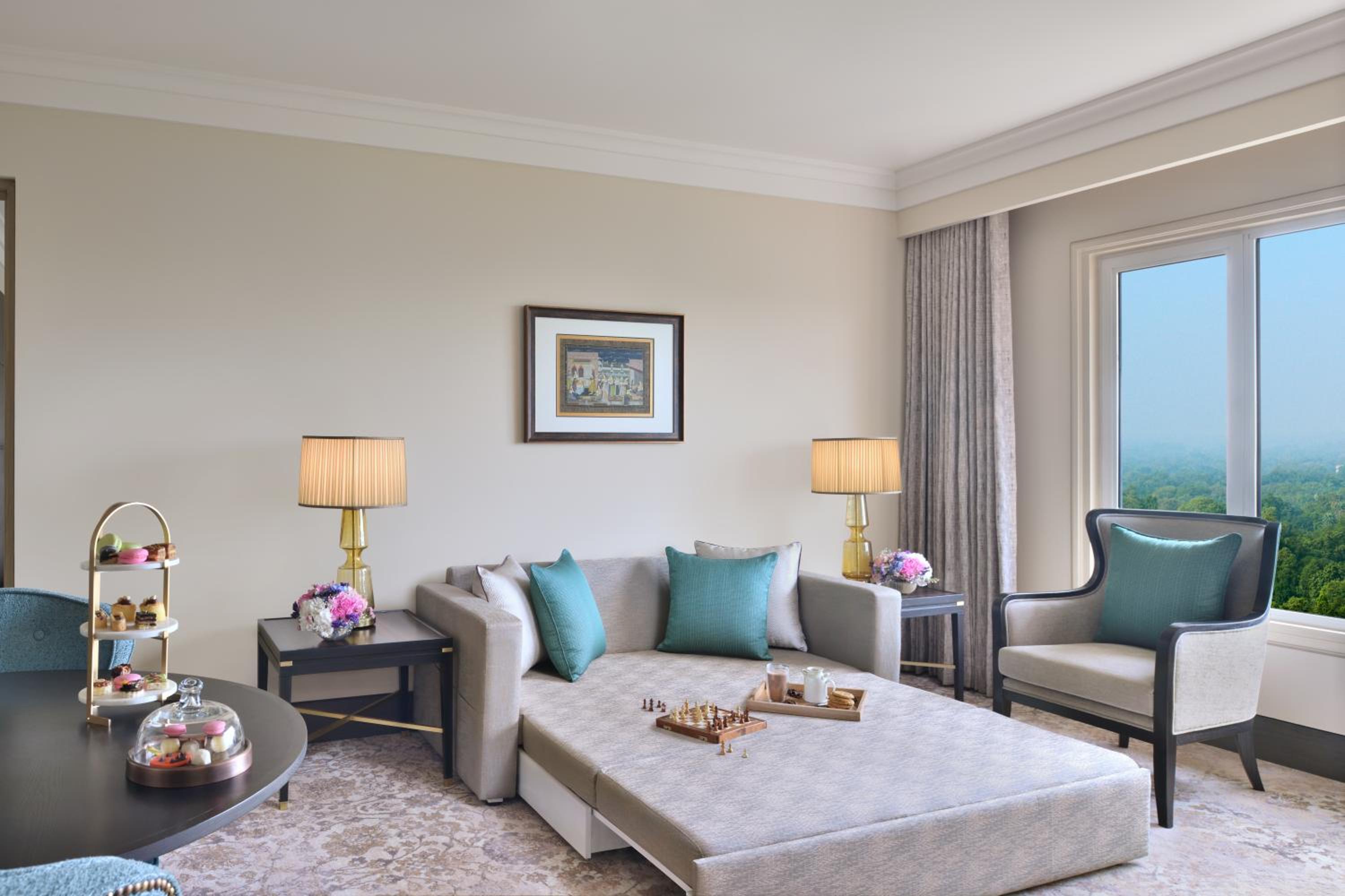 One Bedroom Serviced Apartment | One way Airport Transfer | Club Lounge Access