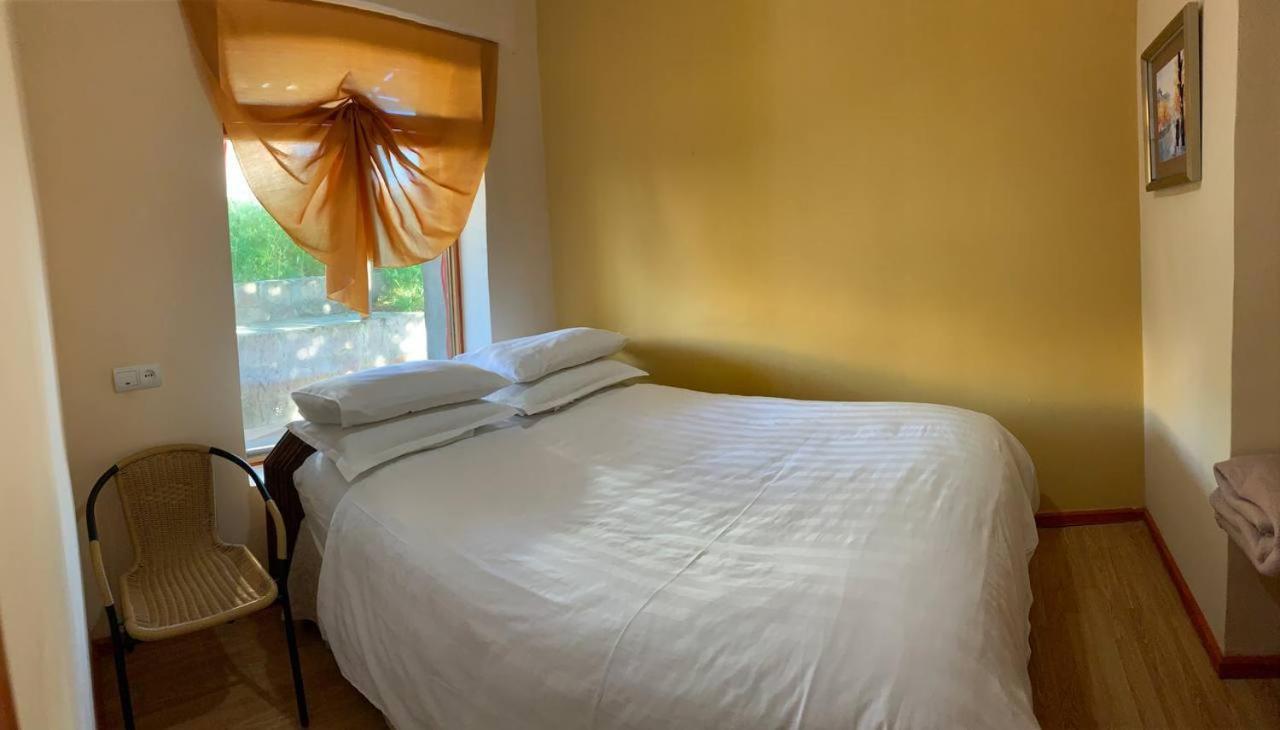 Three-Bedroom House photo 2