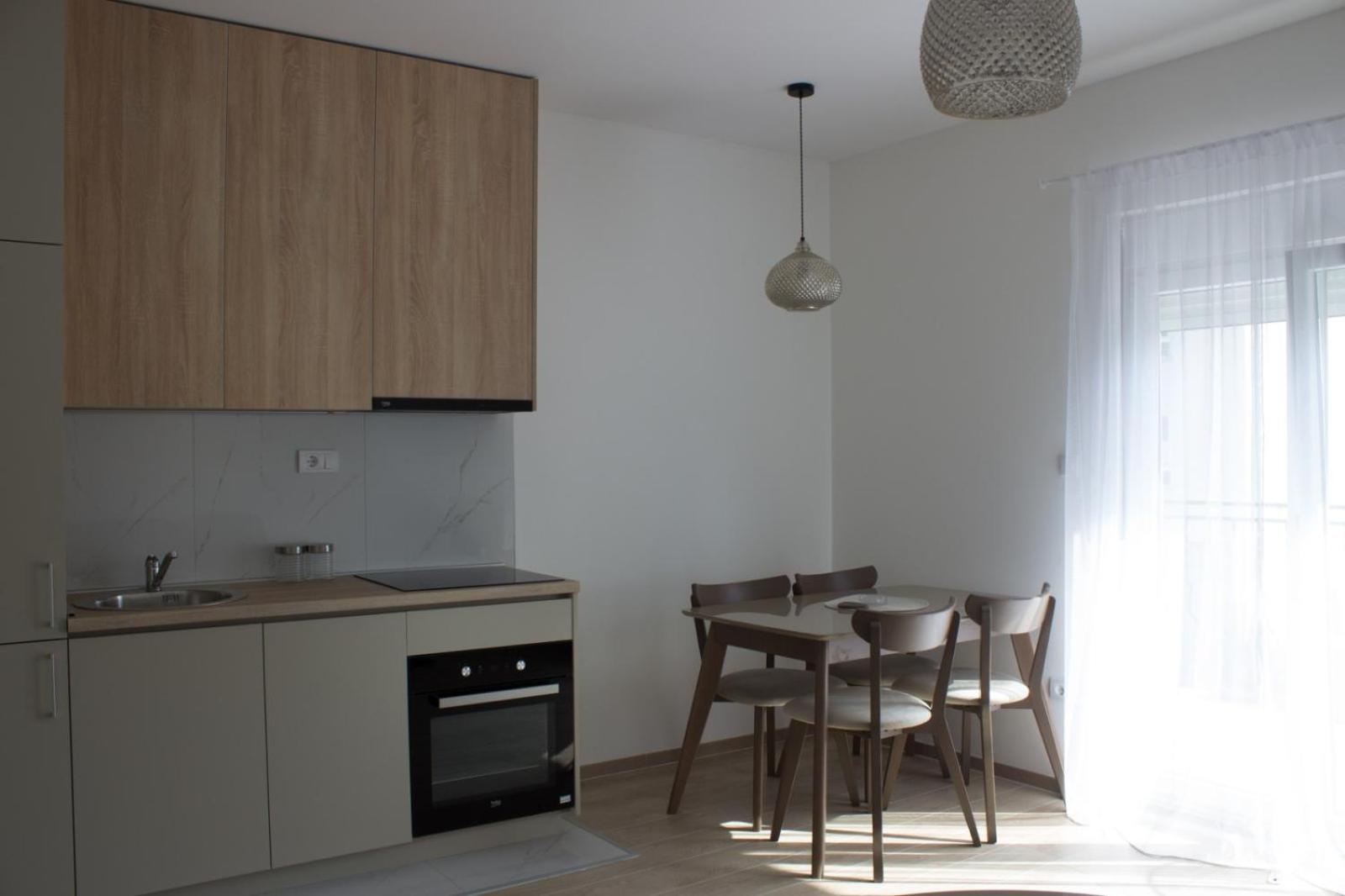 One-Bedroom Apartment photo 2