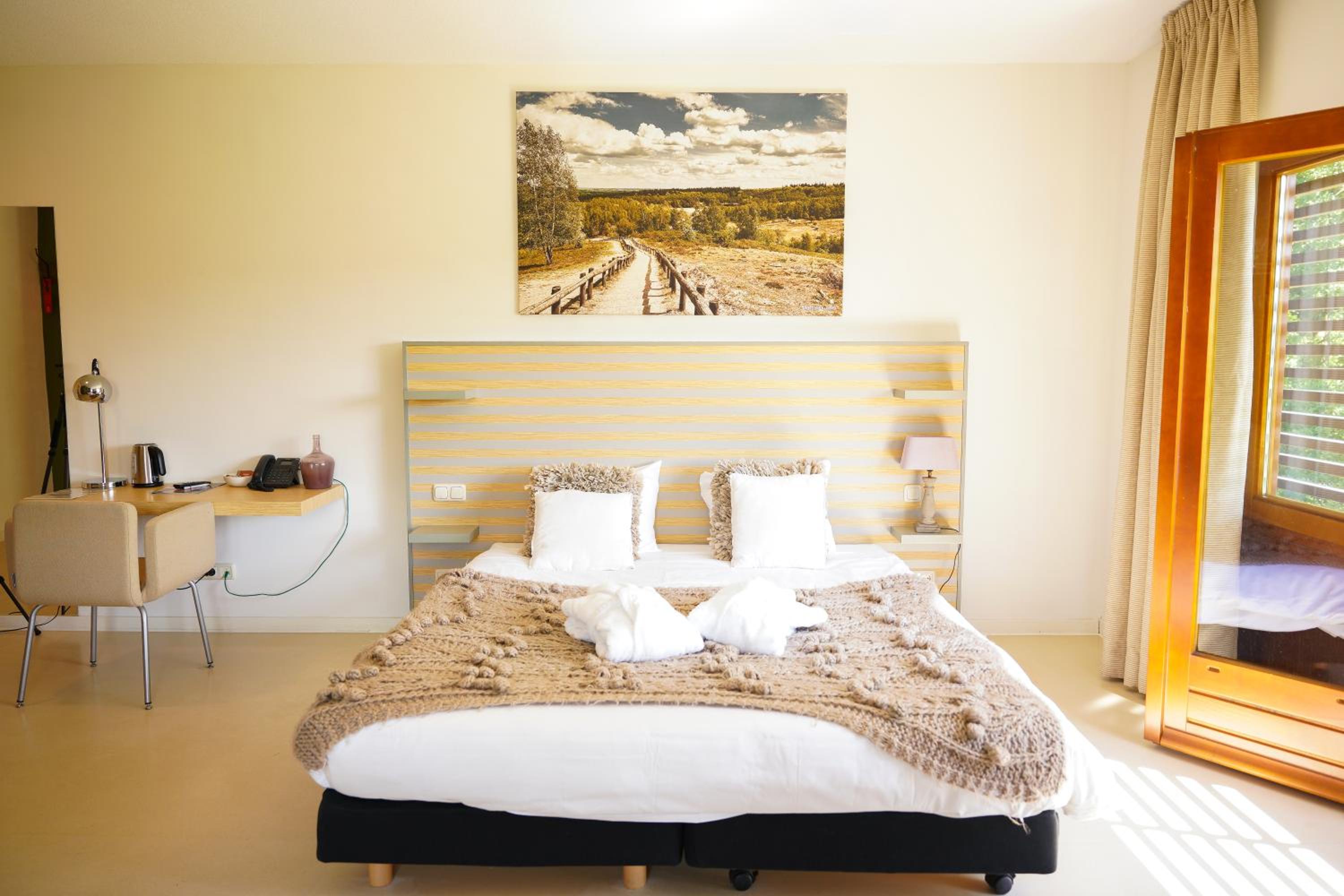 Luxury Twin Room photo 2