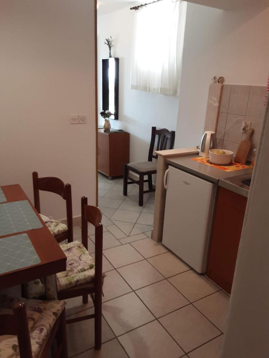 Studio Apartment photo 3