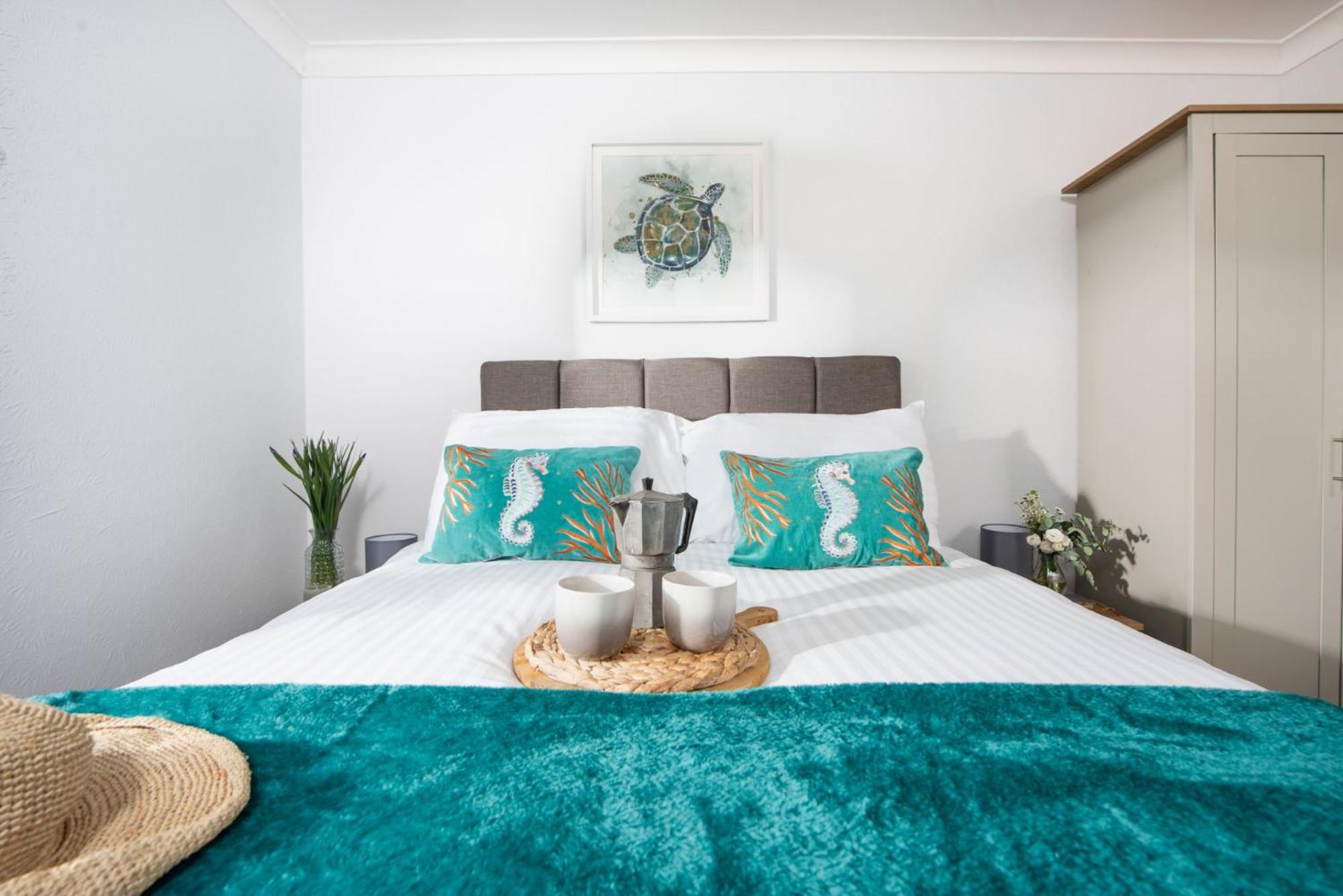 Three-Bedroom House photo 1