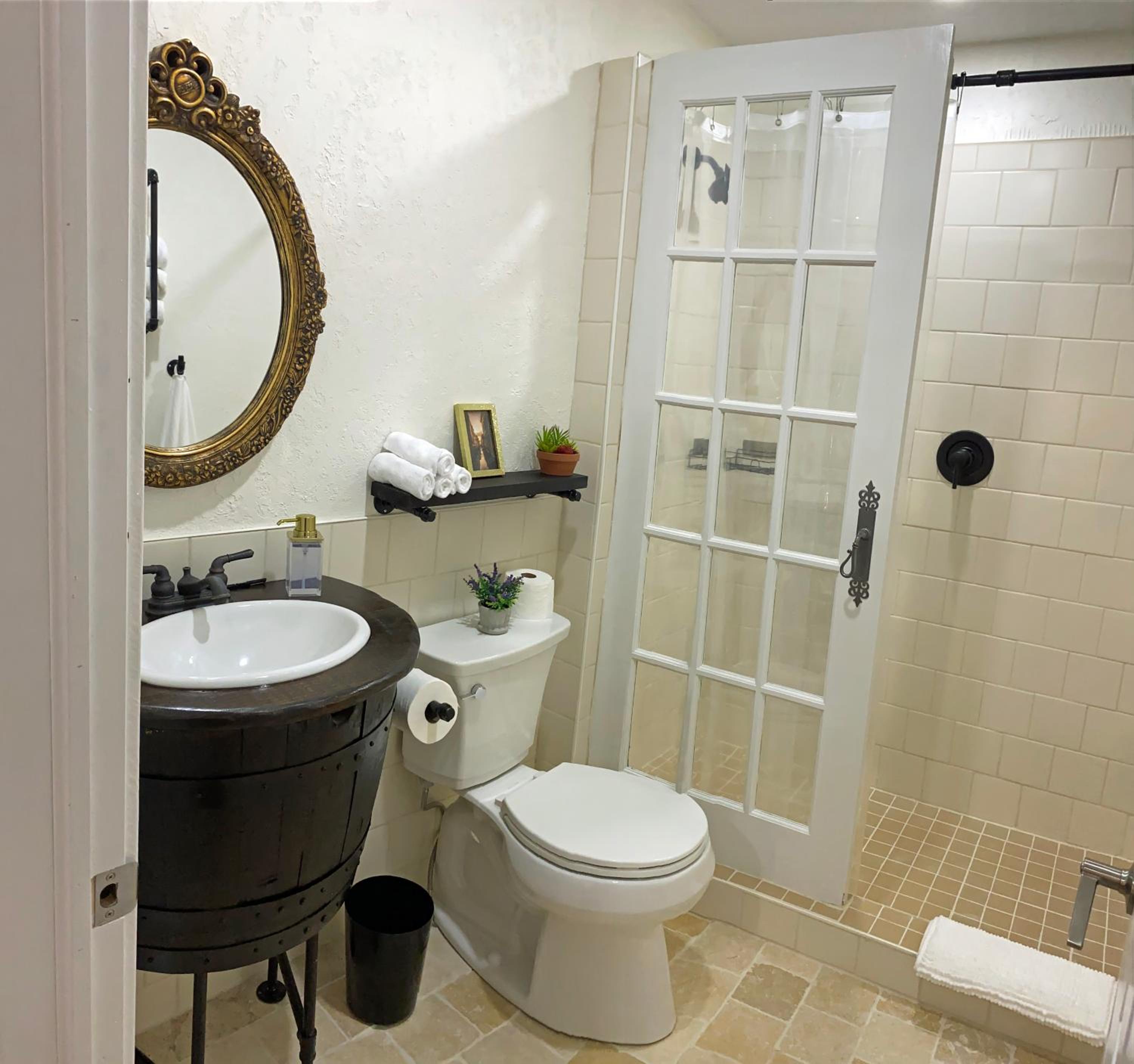 King Room with Balcony photo 2