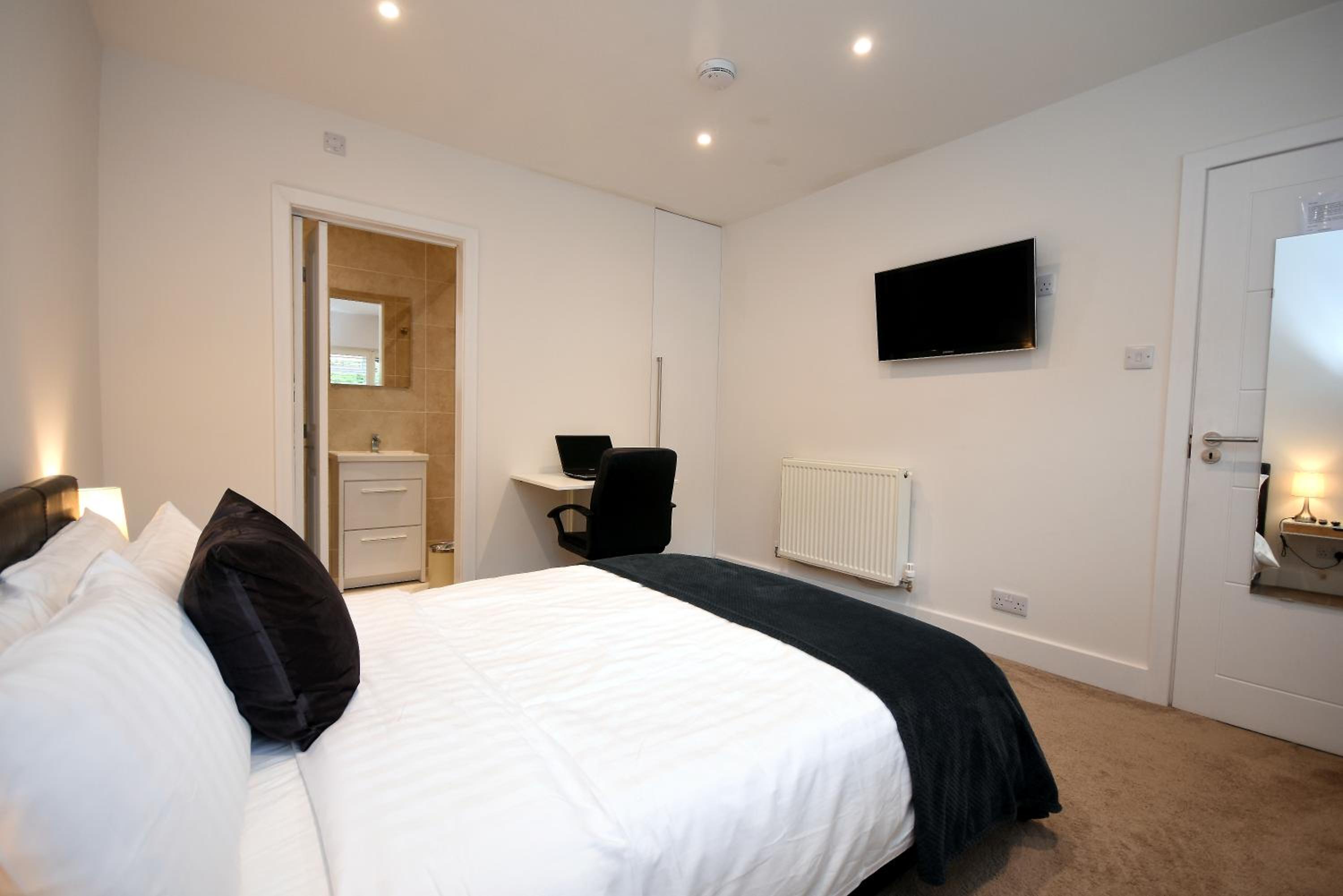 Deluxe Double Room - Photo 7