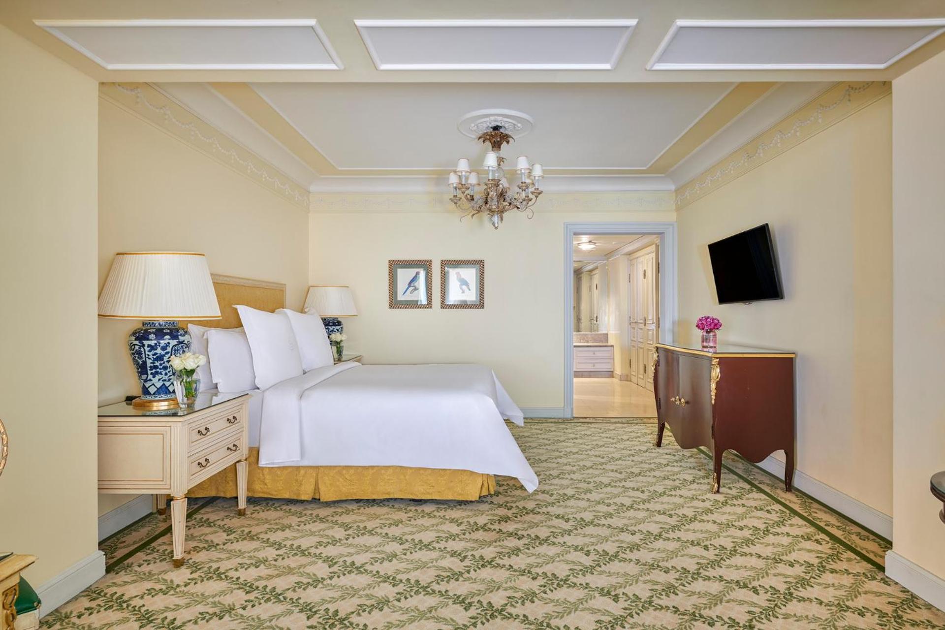 Deluxe Two Bedroom Suite with two king beds - Photo 1