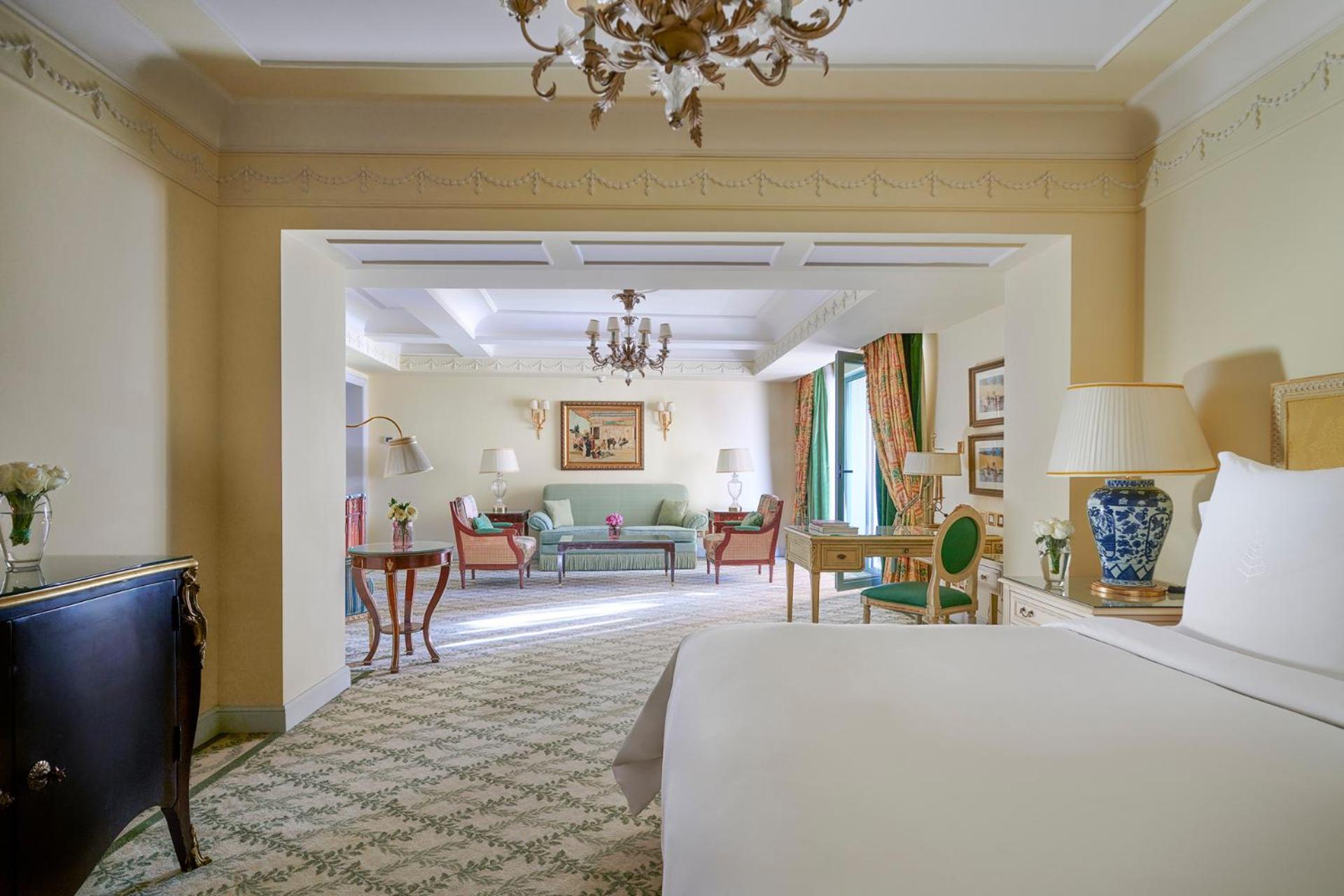 Deluxe Two Bedroom Suite with two king beds - Photo 2