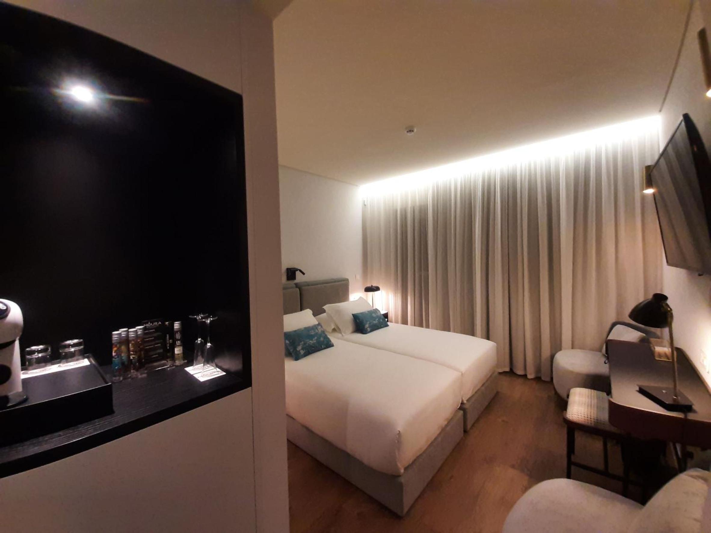 Superior Twin Room - Photo 4