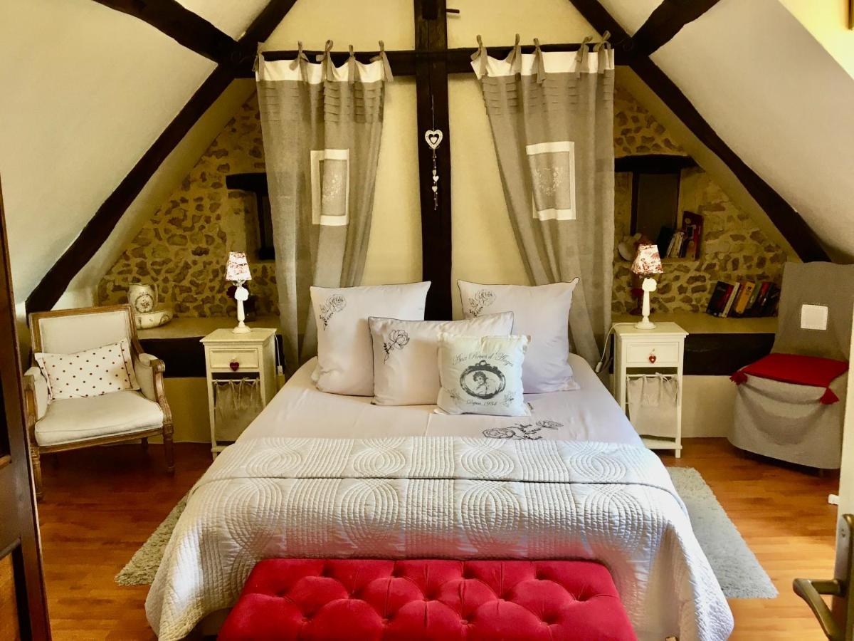 Double Room with Private External Bathroom photo 3