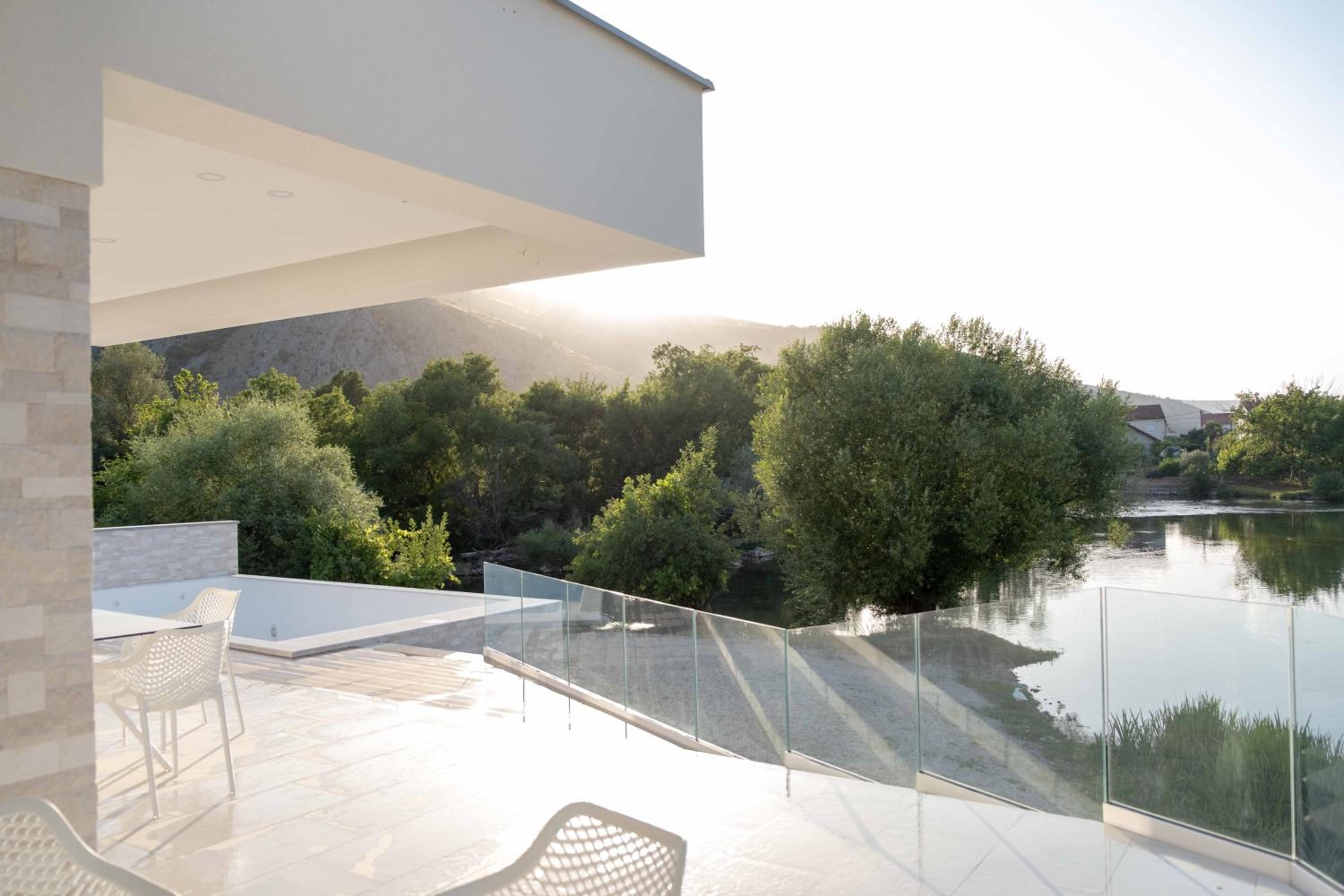 Villa photo 3