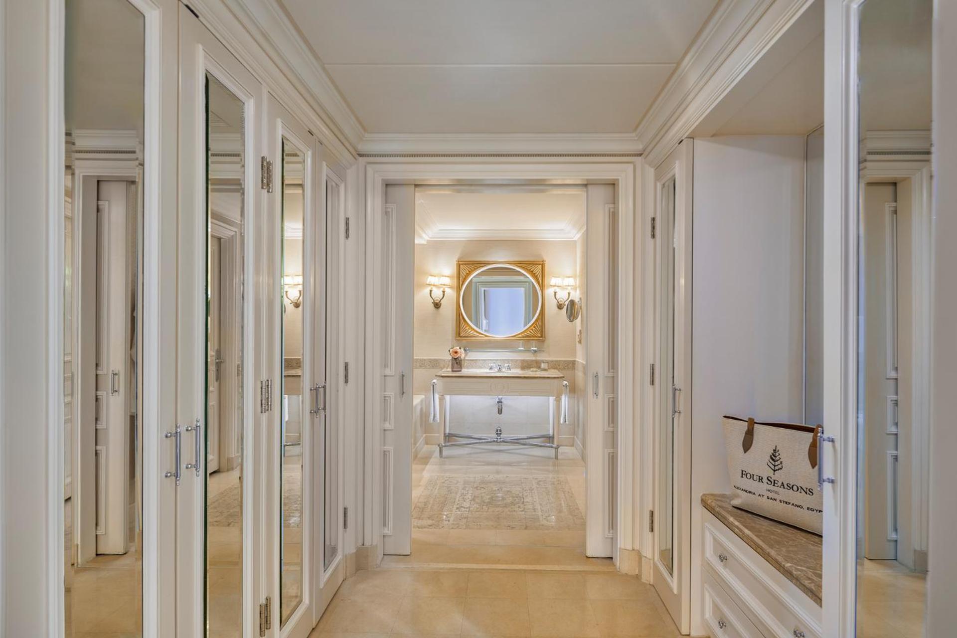  Executive Suite King - Photo 6