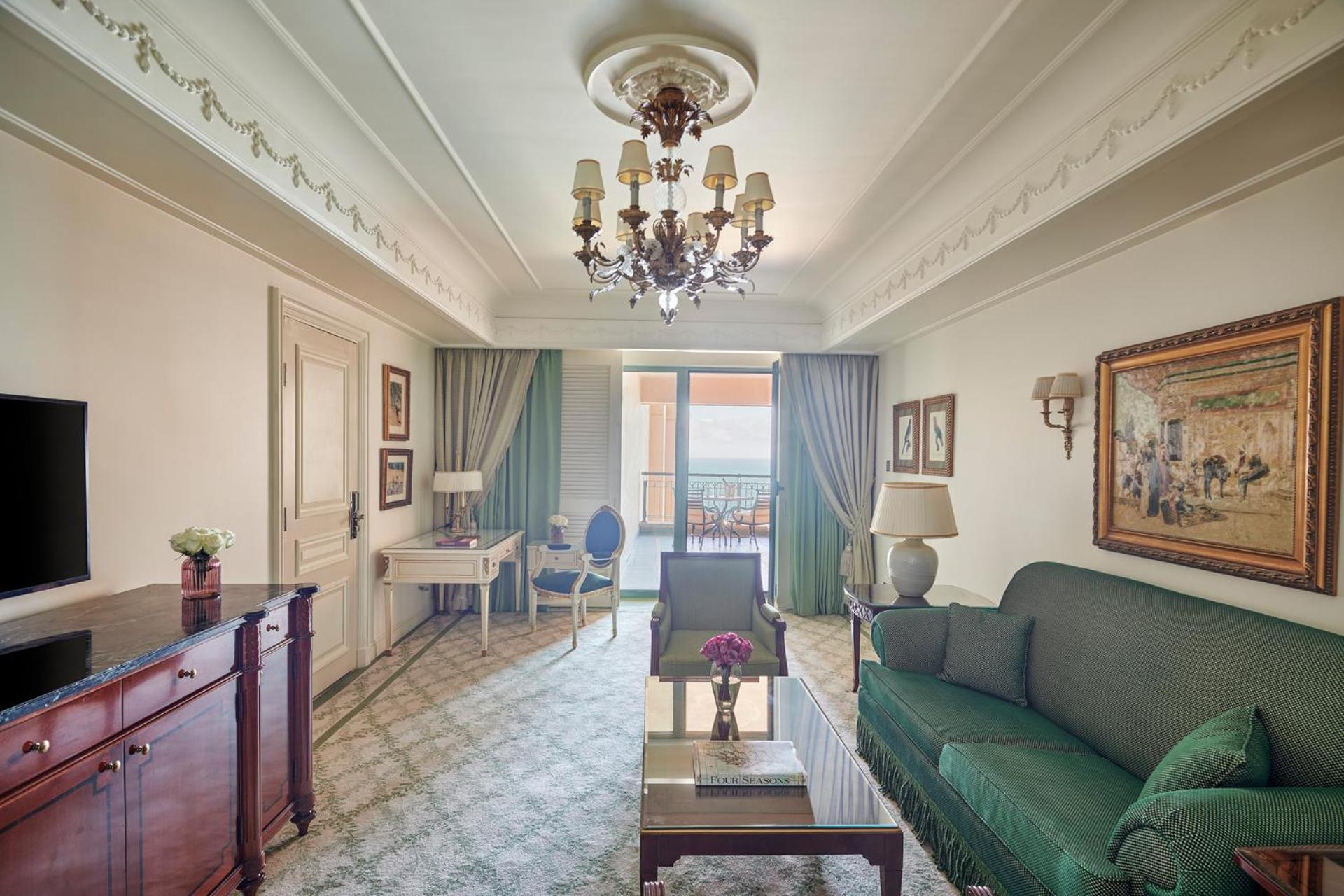  Executive Suite King - Photo 3