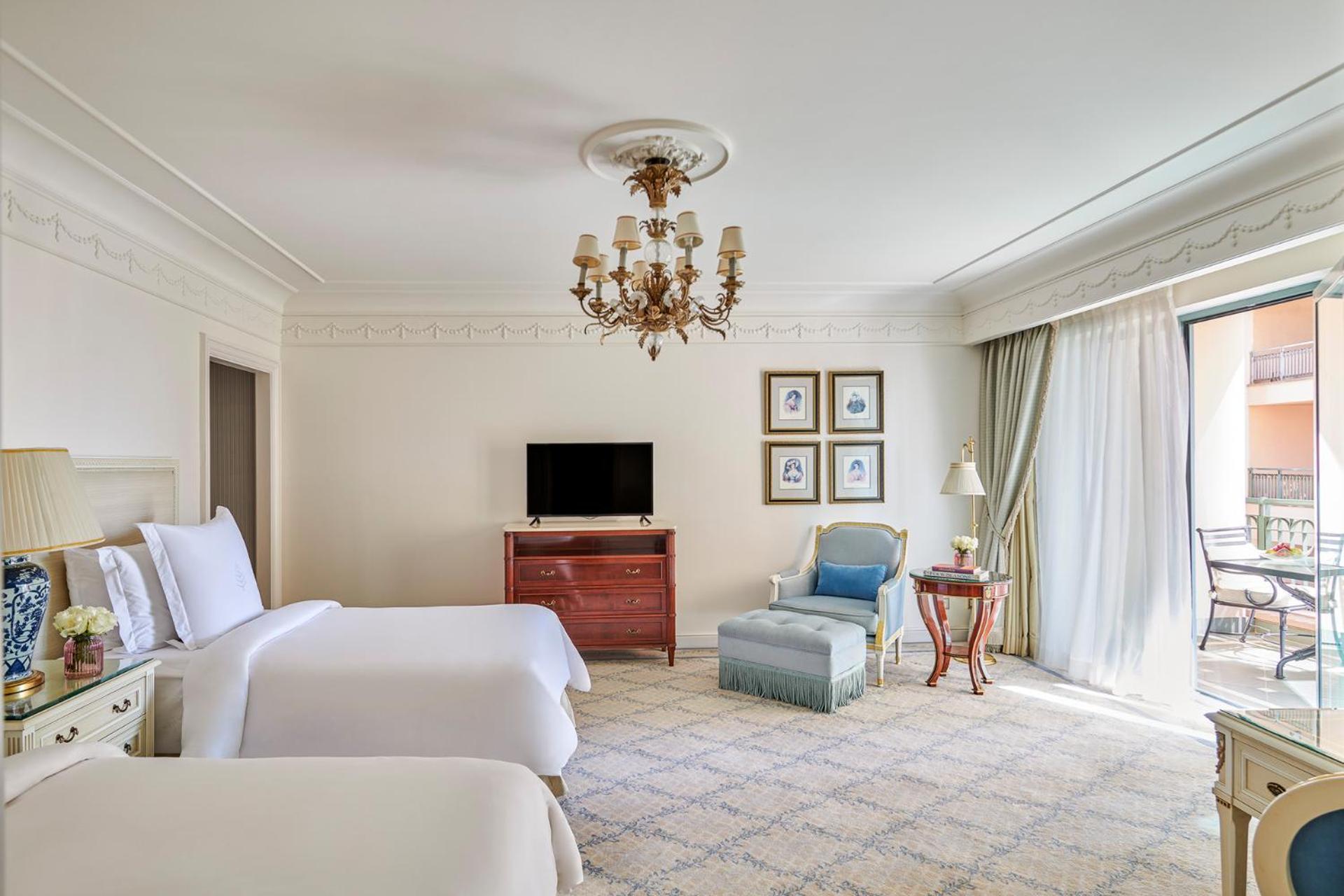 Superior Twin Room with City View - Photo 1