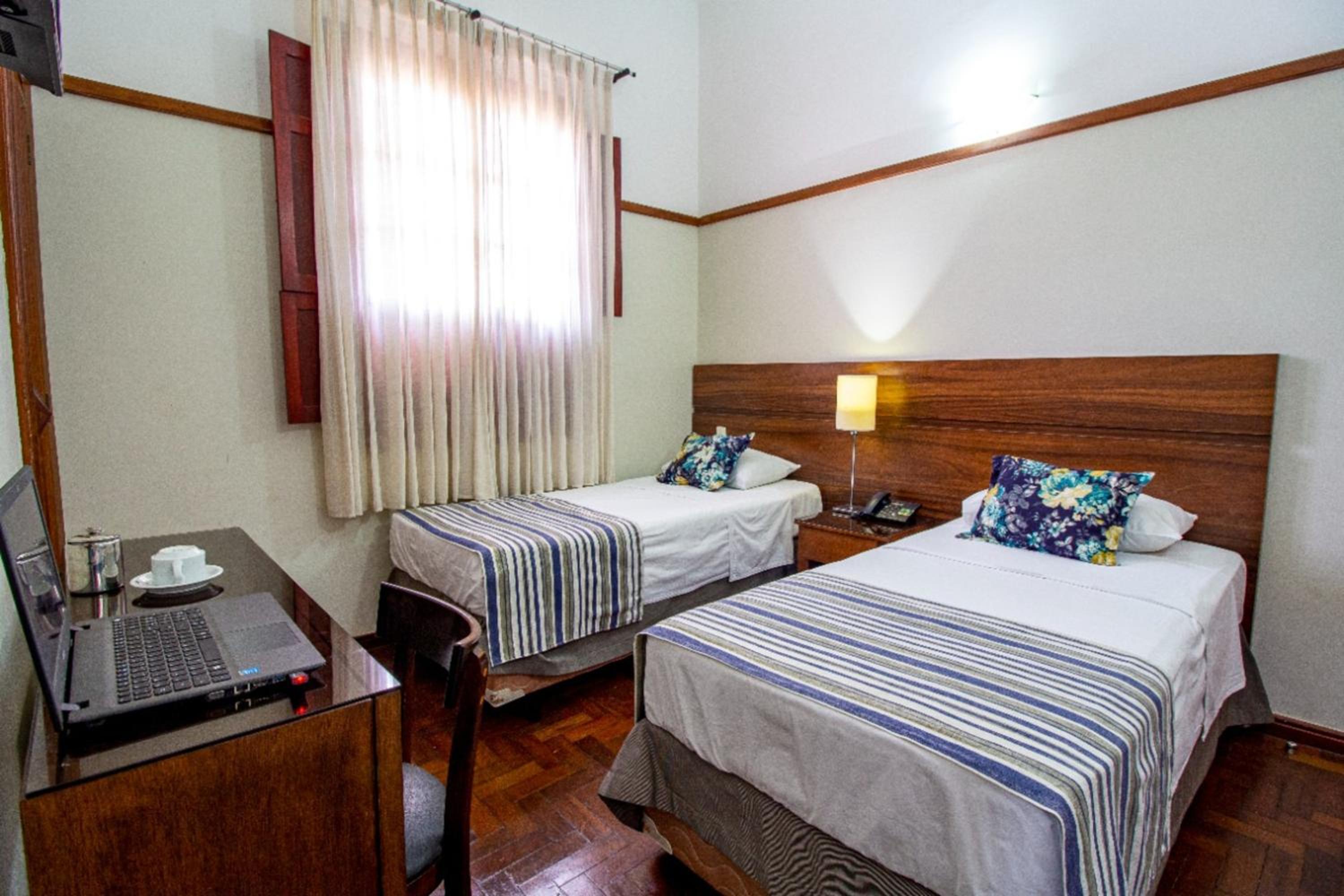 Standard Twin Room photo 3