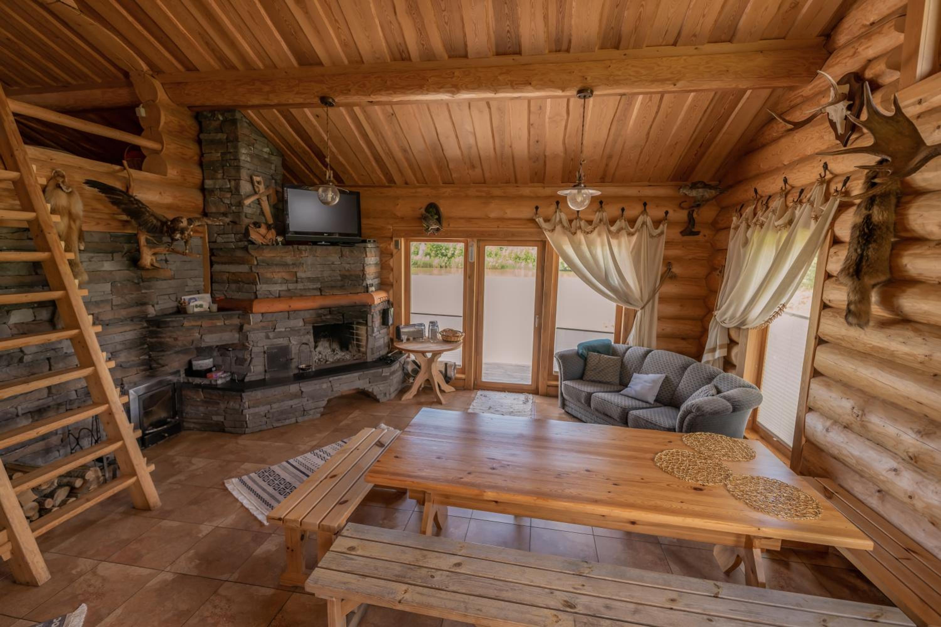 One-Bedroom House - Photo 16