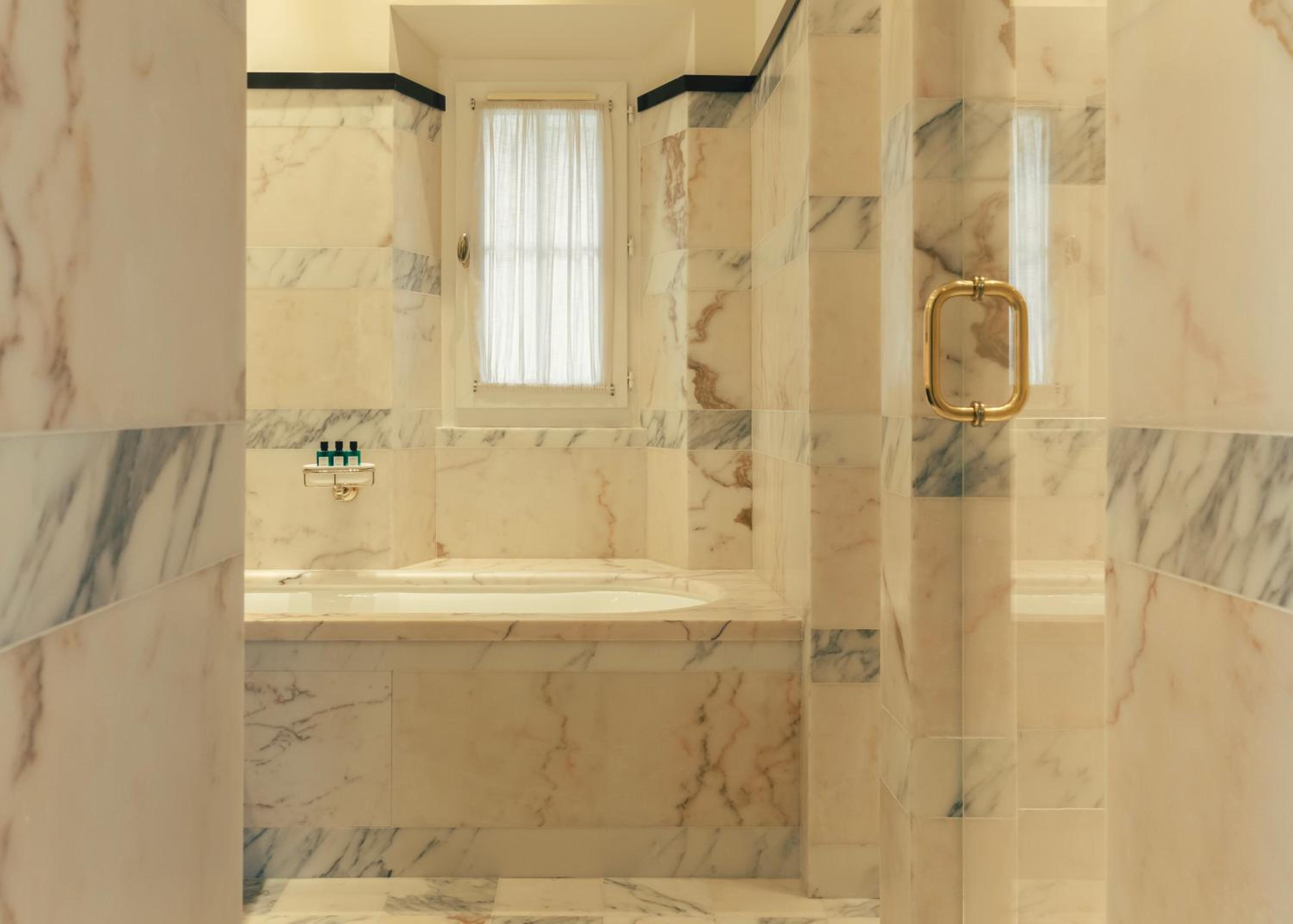 Suite Junior – Vue sur Mer Suite Junior – Vue sur Mer