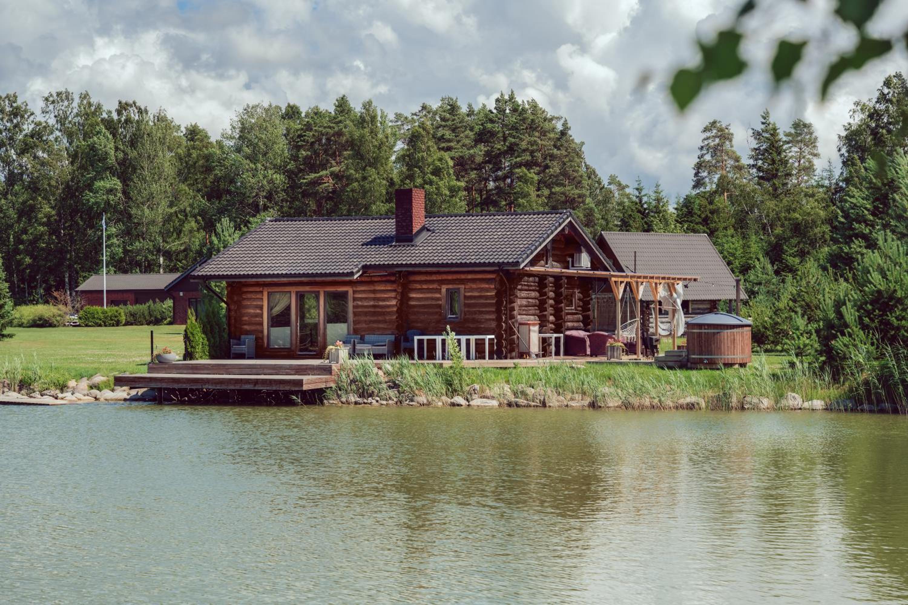 One-Bedroom House - Photo 10