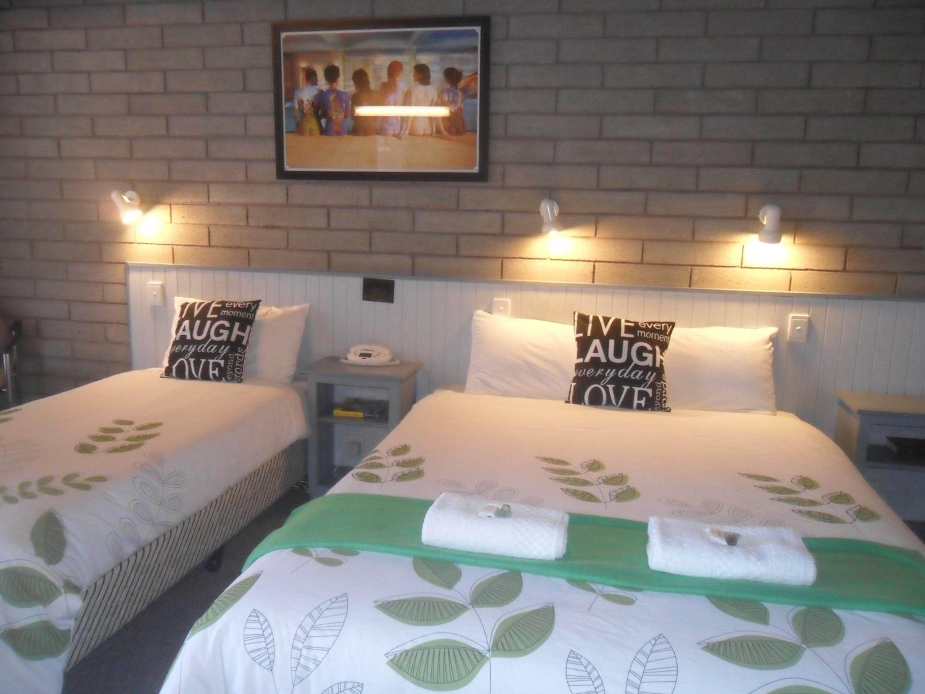 Double or Twin Room photo 2
