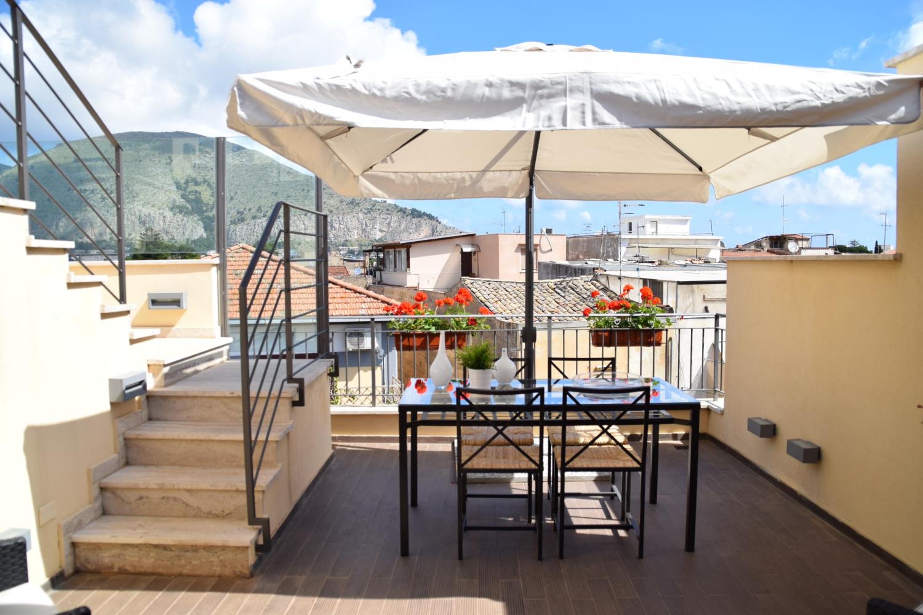 Superior Two-Bedroom Apartment with Terrace photo 2