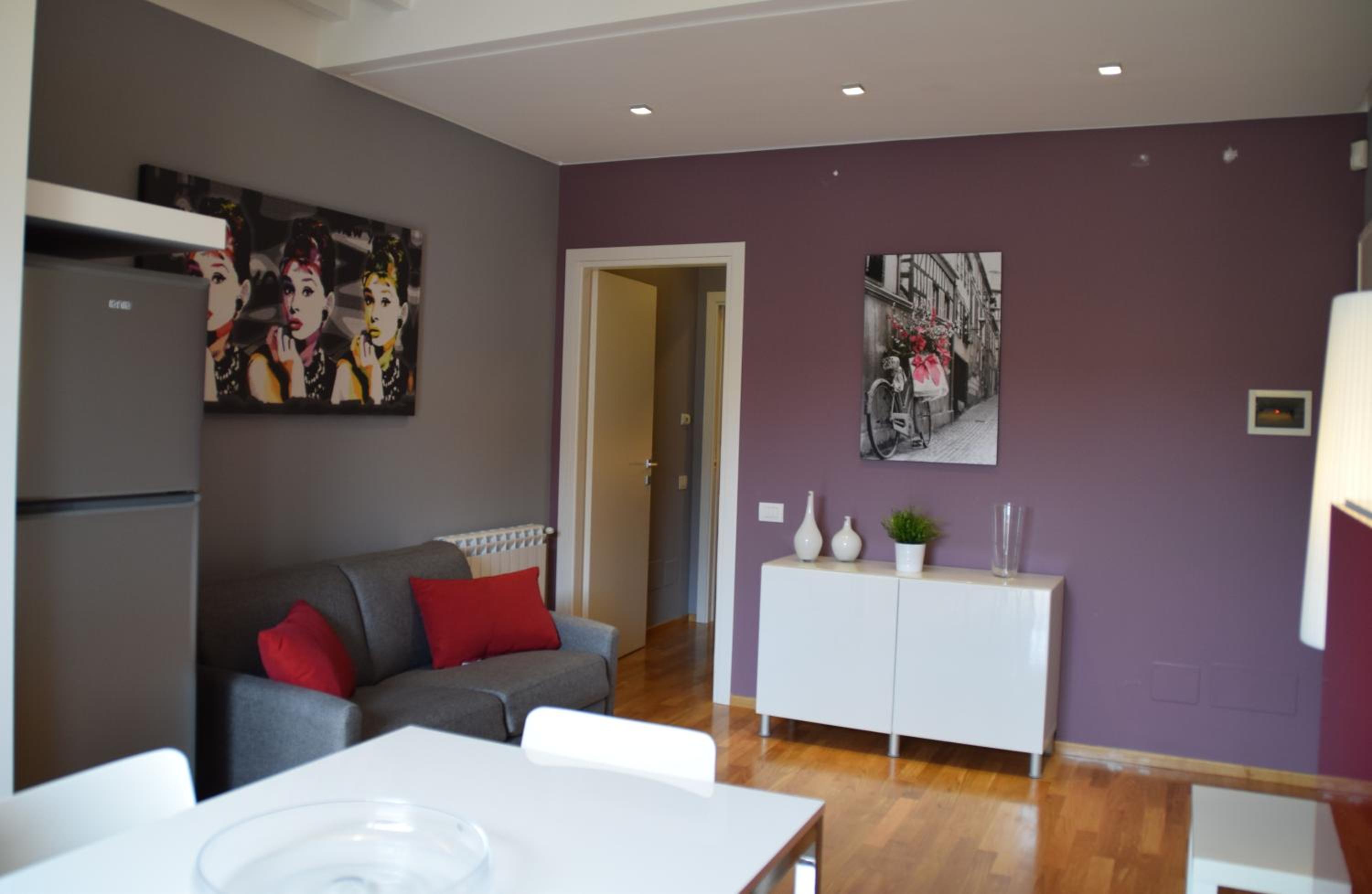 One-Bedroom Apartment with Balcony photo 1