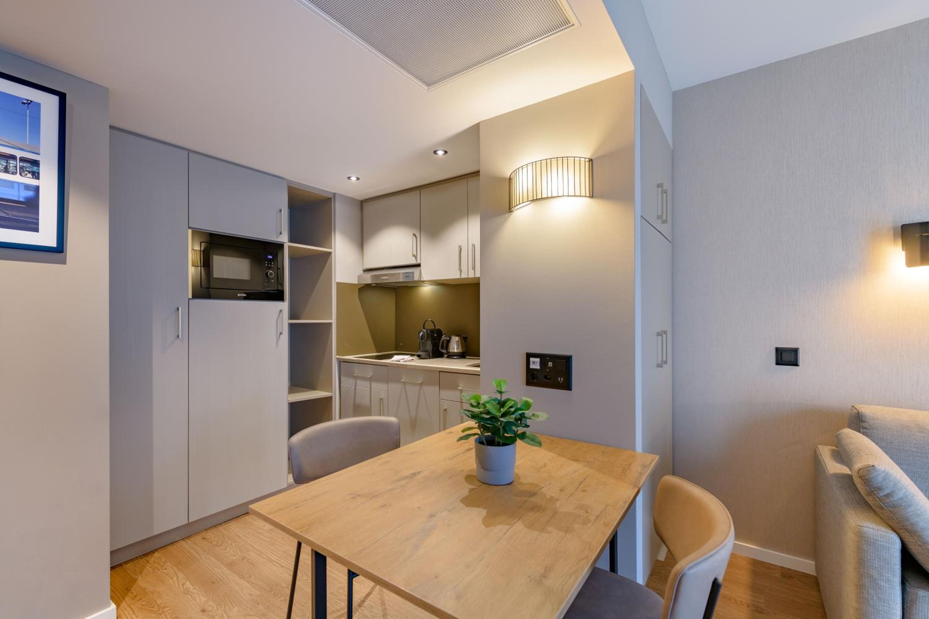 One-Bedroom Apartment - Photo 13