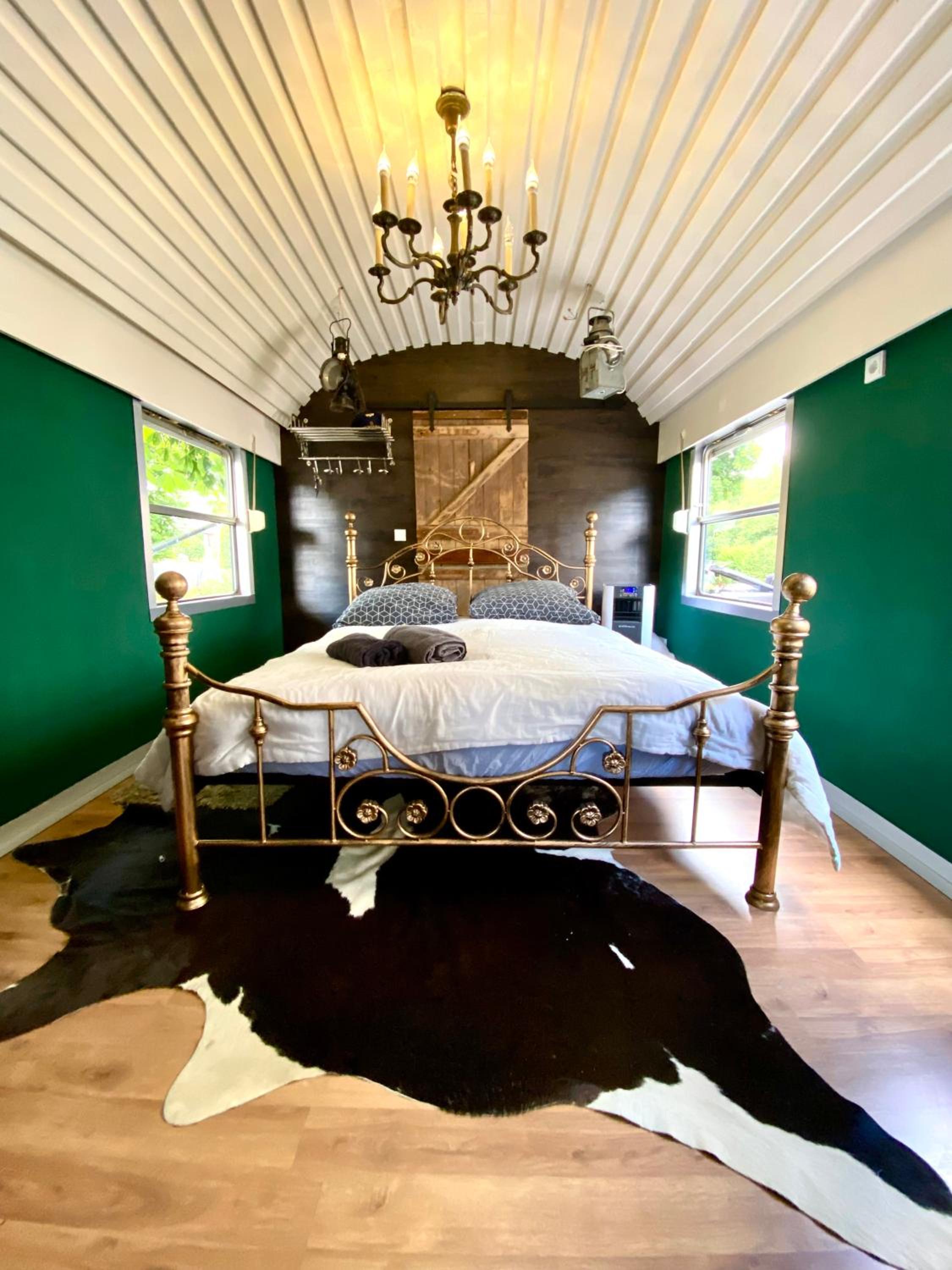One-Bedroom House photo 1