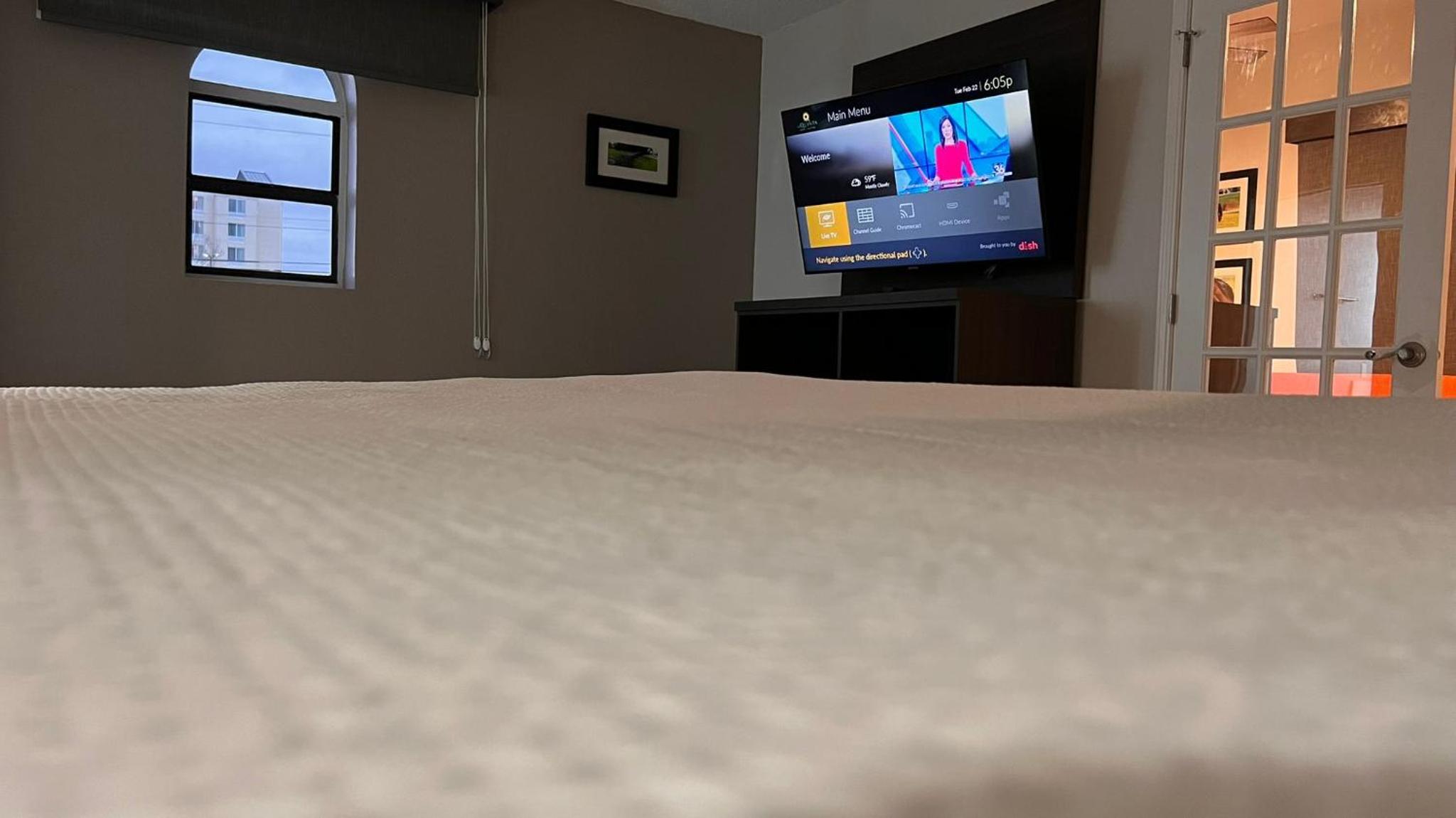 One-Bedroom King Suite - Non-Smoking - Photo 1