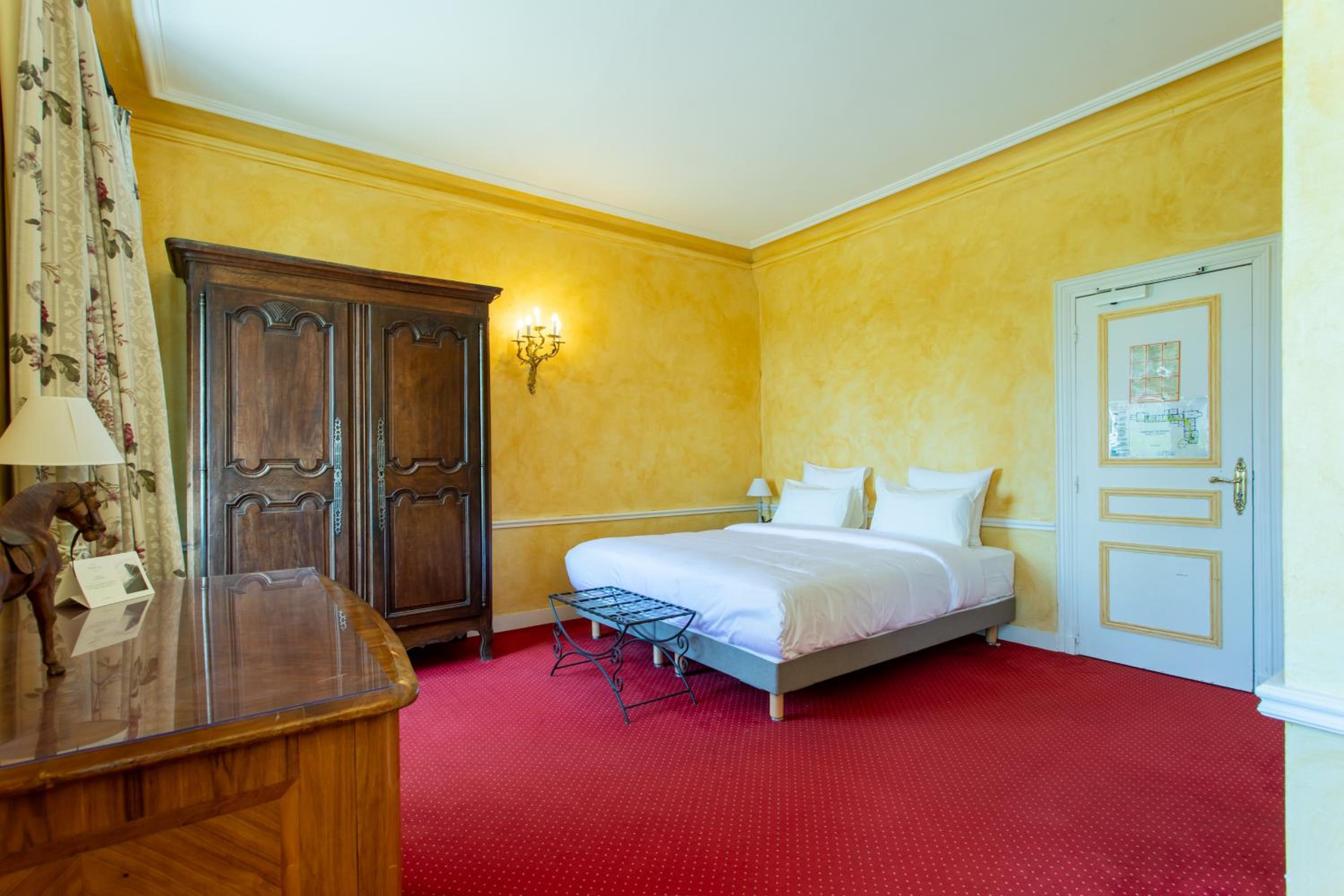 Double or Twin Room - Photo 1