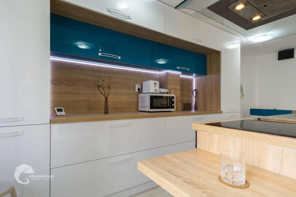 Two-Bedroom Apartment - Photo 4
