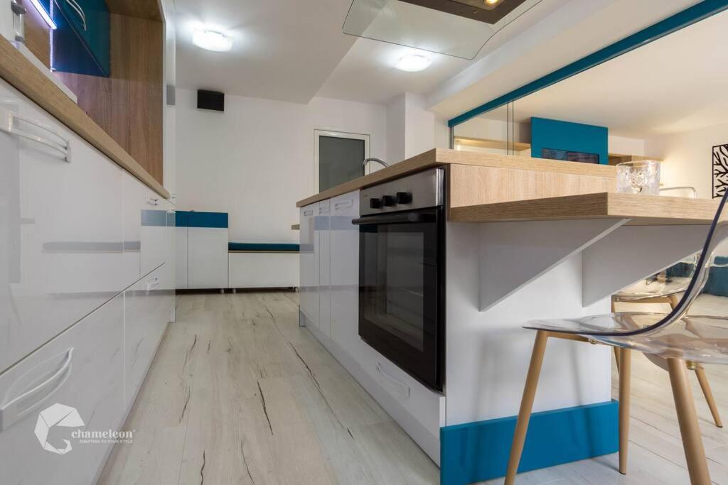 Two-Bedroom Apartment - Photo 7