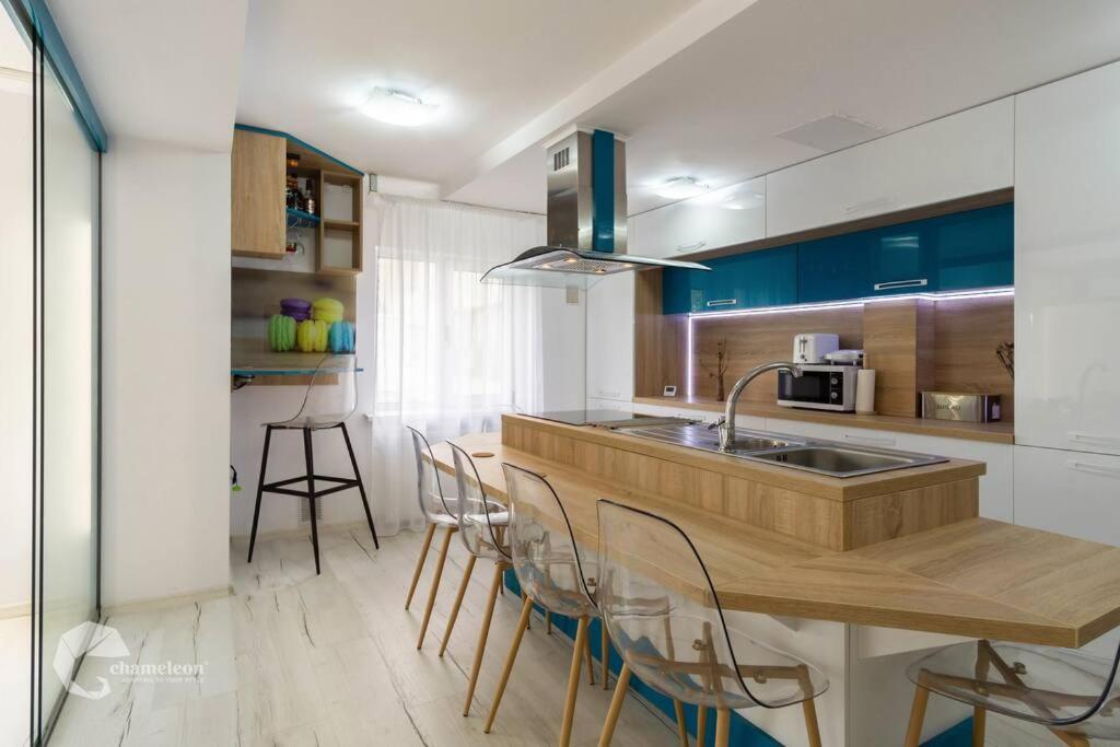 Two-Bedroom Apartment - Photo 16