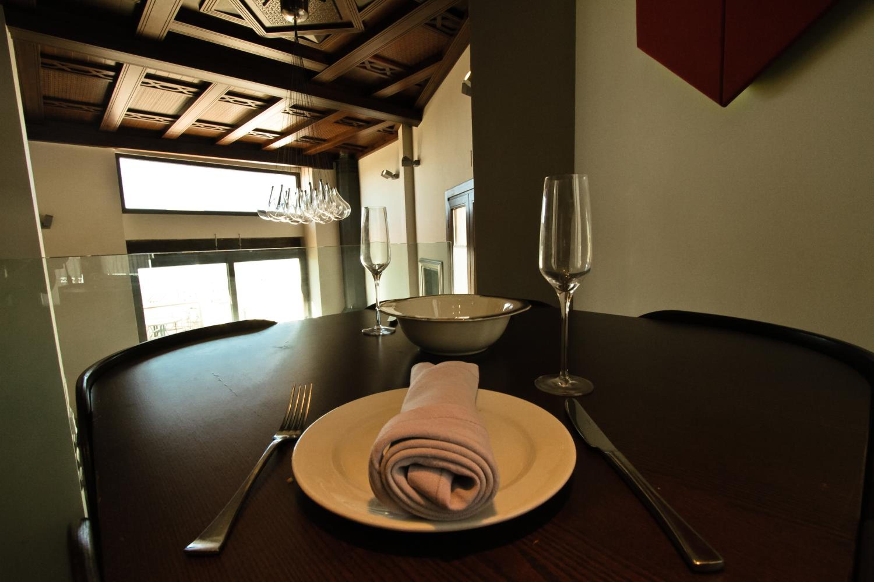 Three-Bedroom Premium Apartment with Balcony photo 3