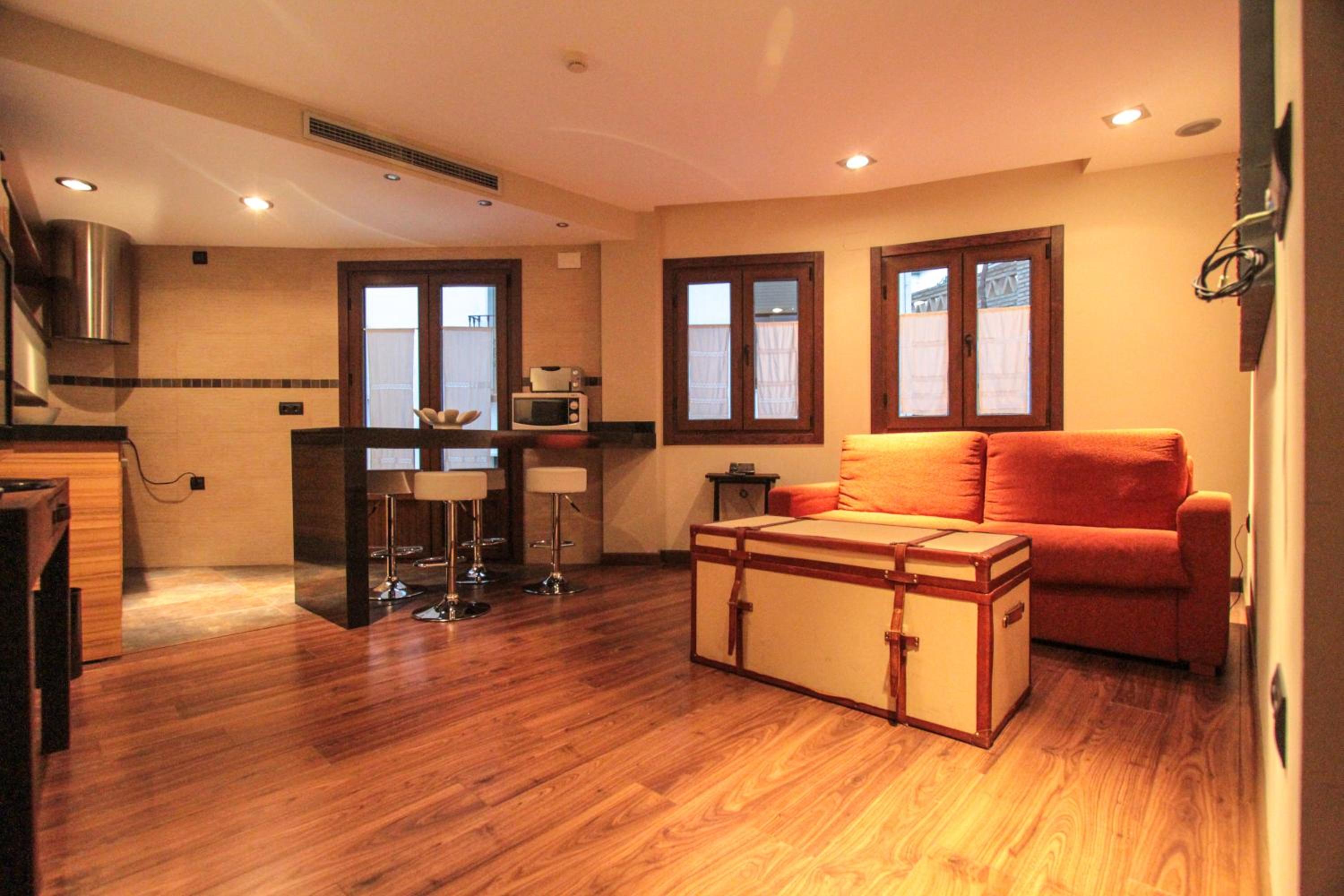 One-Bedroom Apartment photo 3