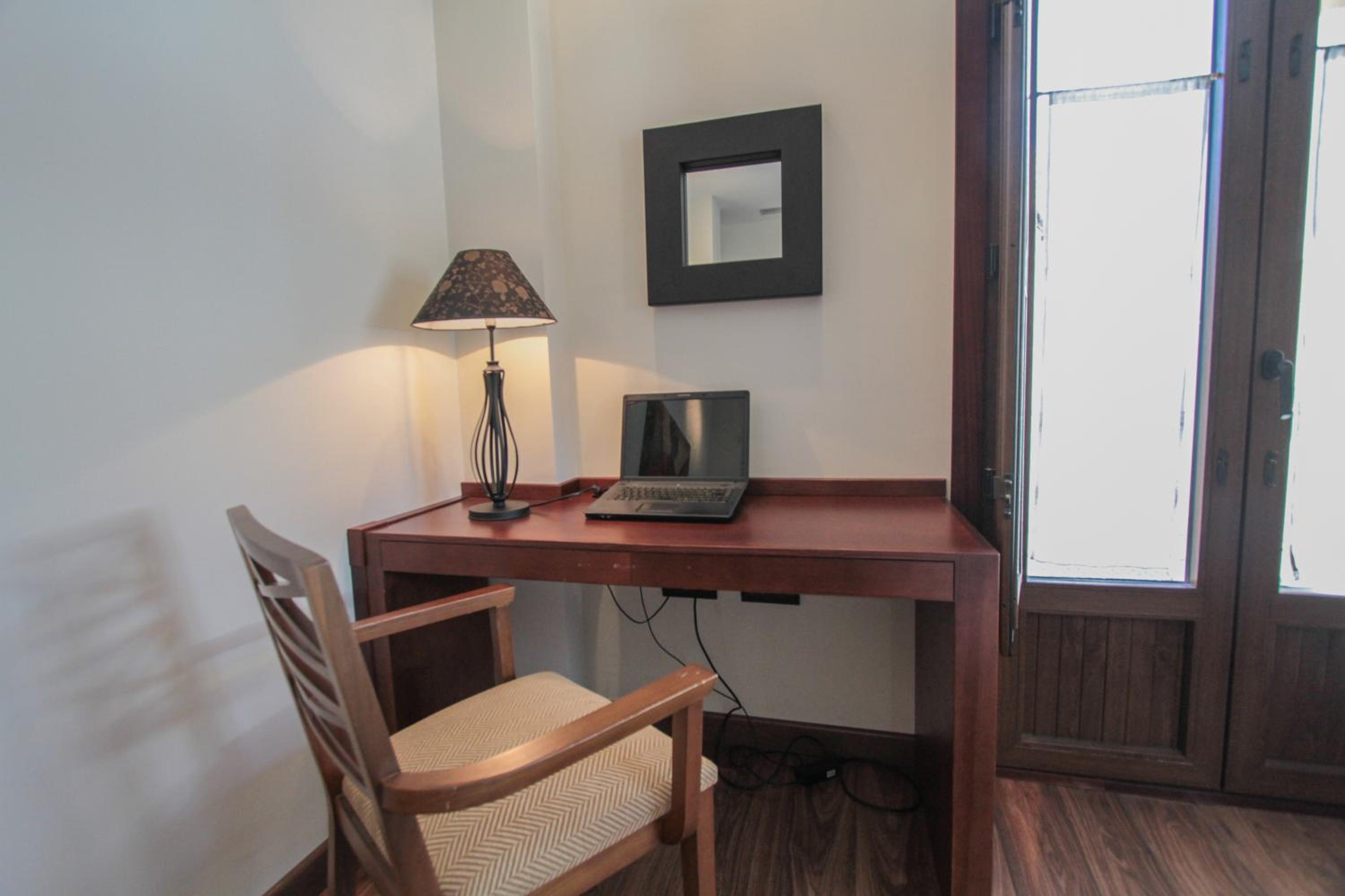 Classic Apartment photo 3