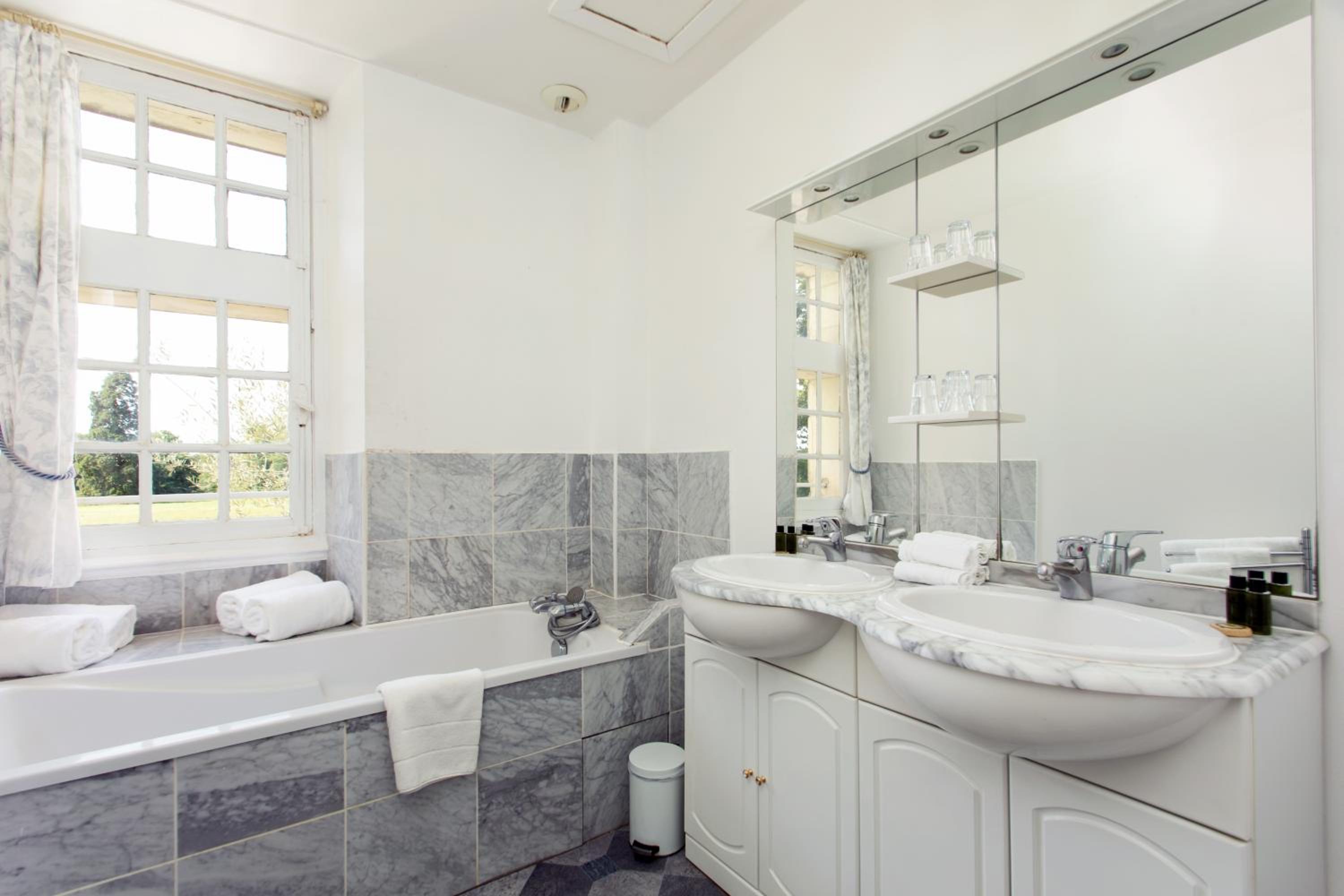 Classic Quadruple Room - Photo 4