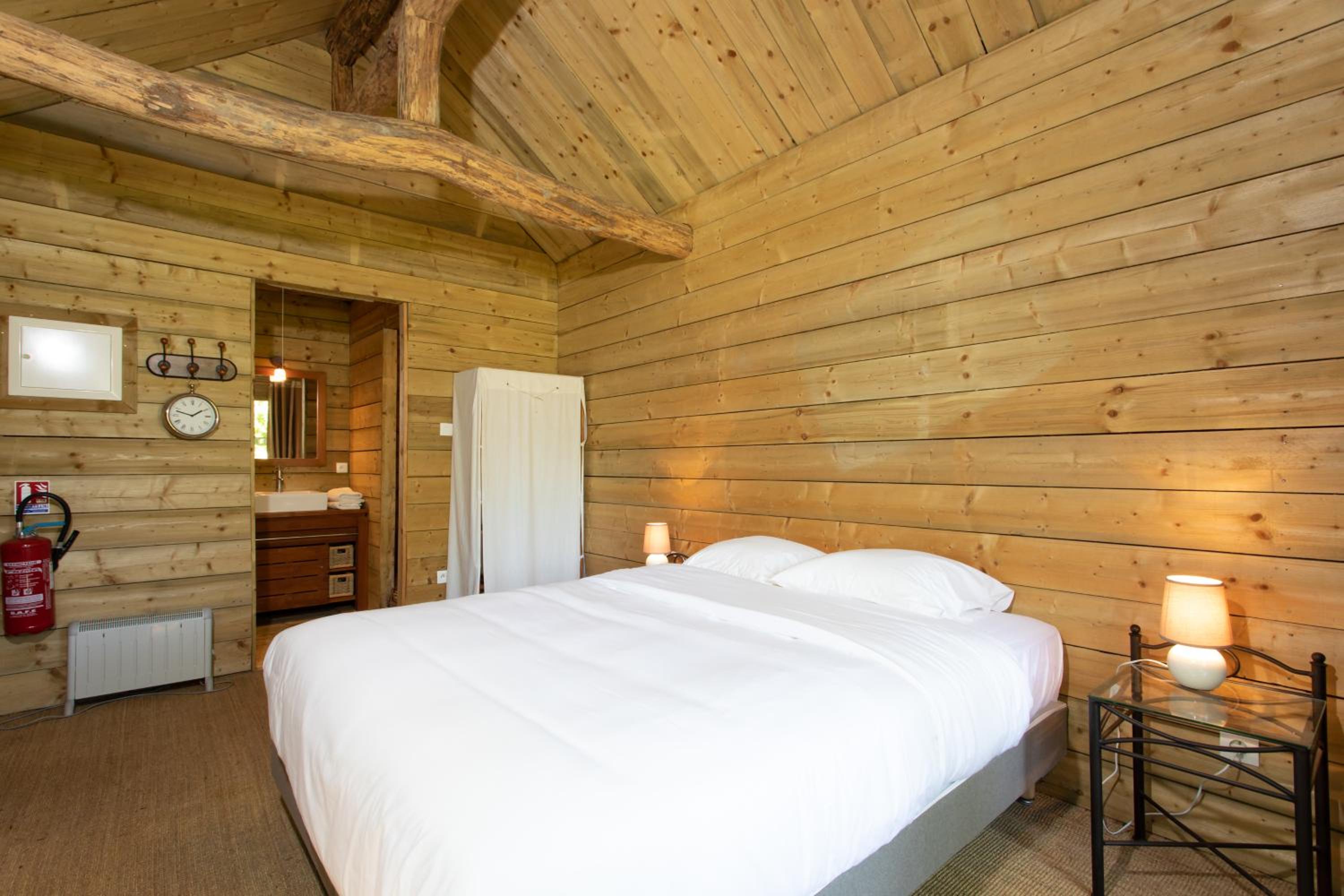 One-Bedroom Chalet - Photo 18