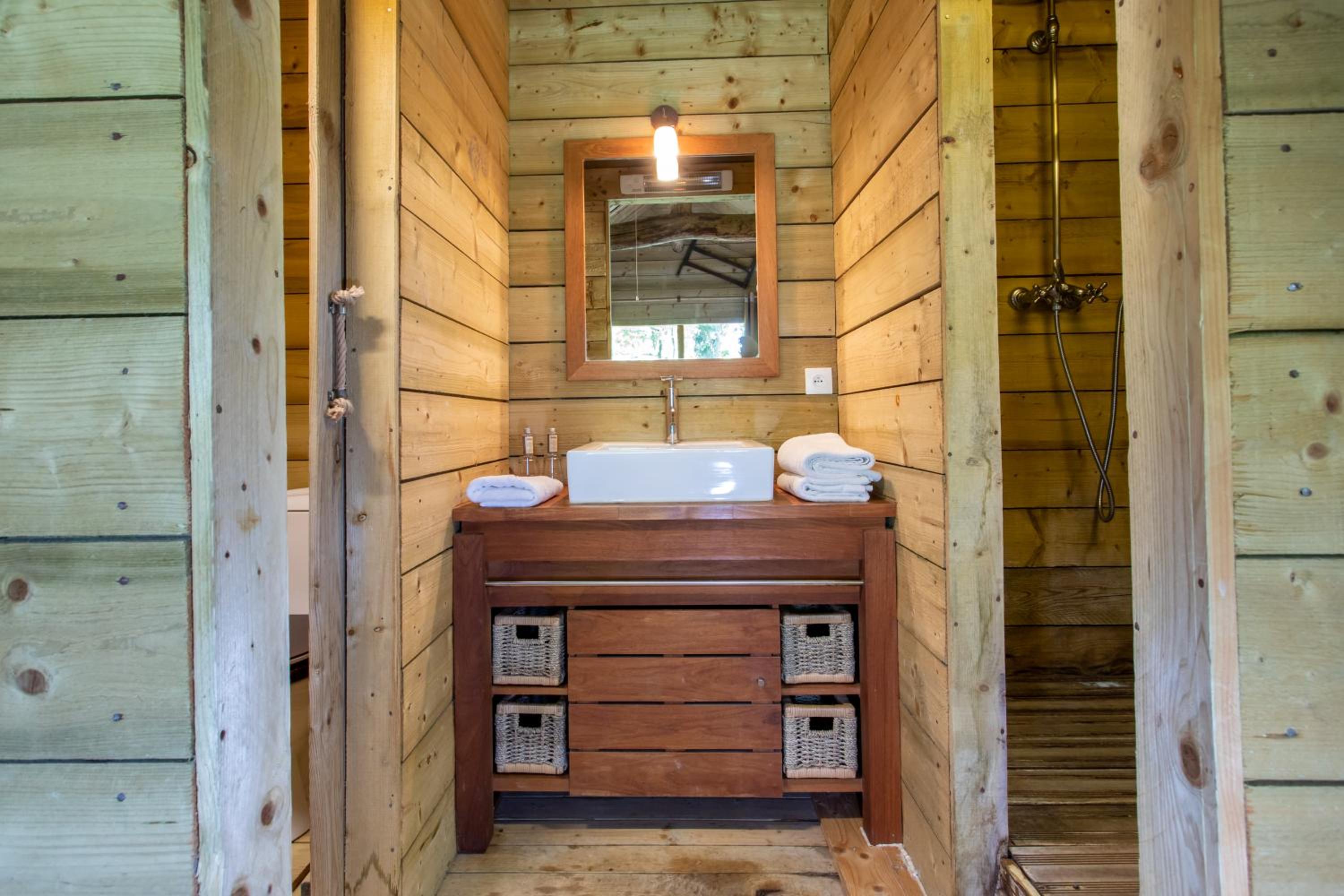 One-Bedroom Chalet - Photo 14