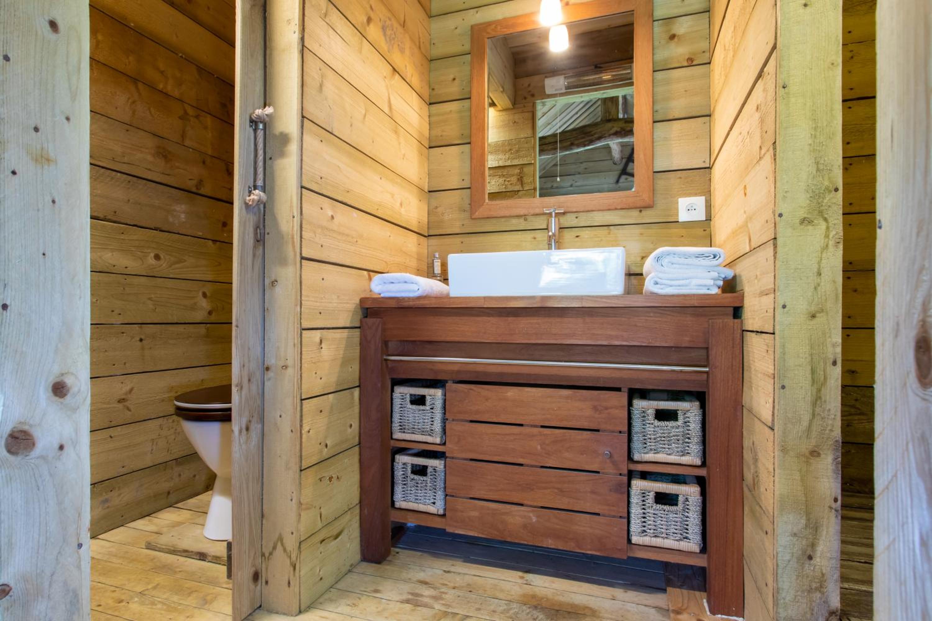 One-Bedroom Chalet - Photo 10