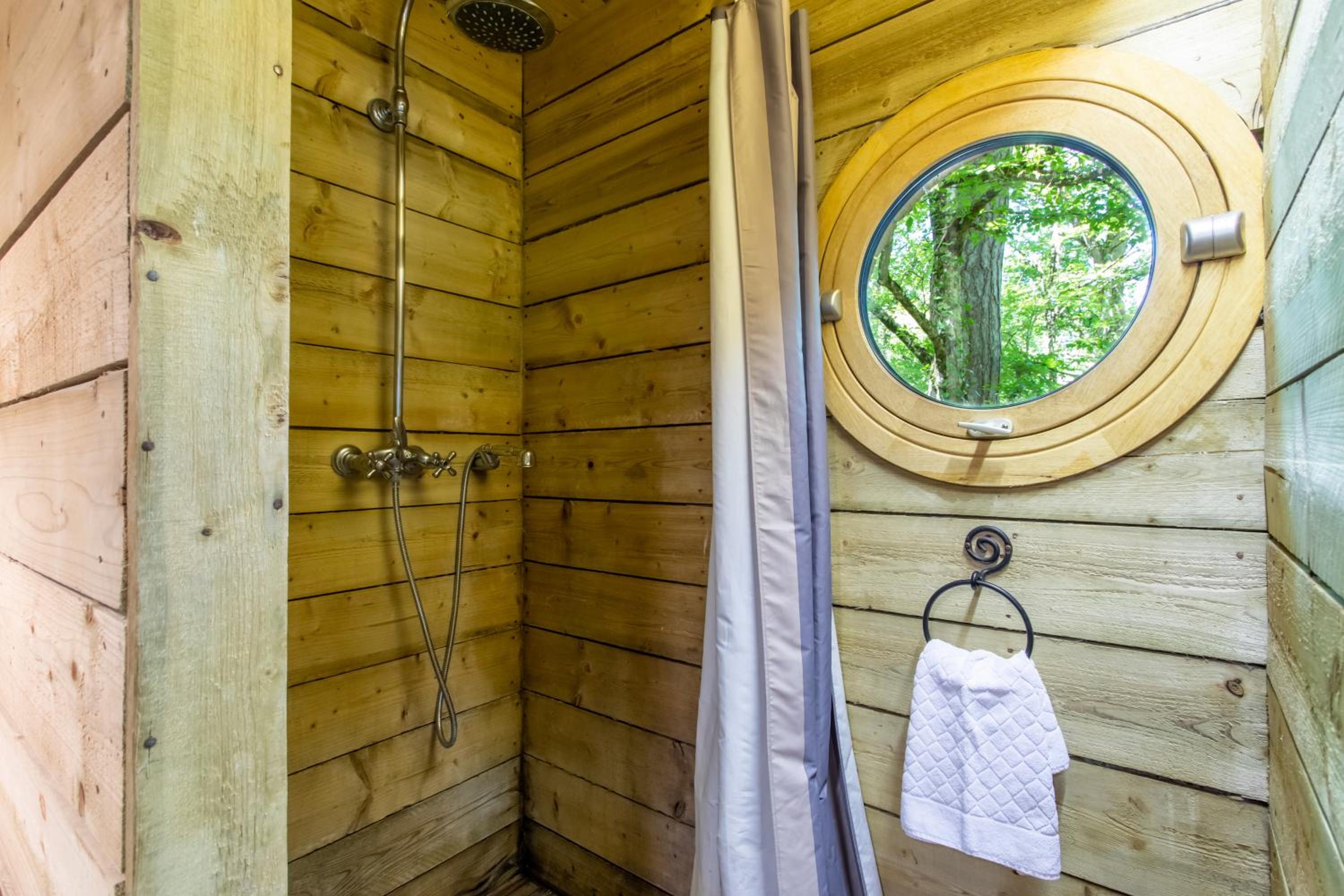 One-Bedroom Chalet - Photo 13