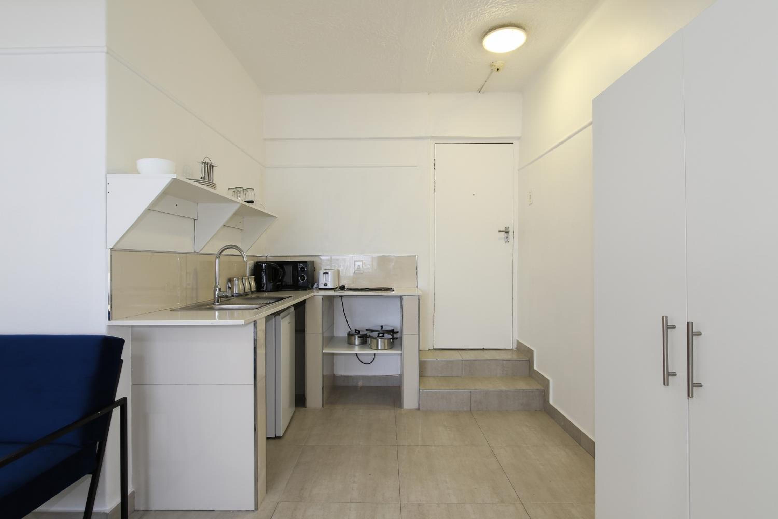 Apartment - Photo 2