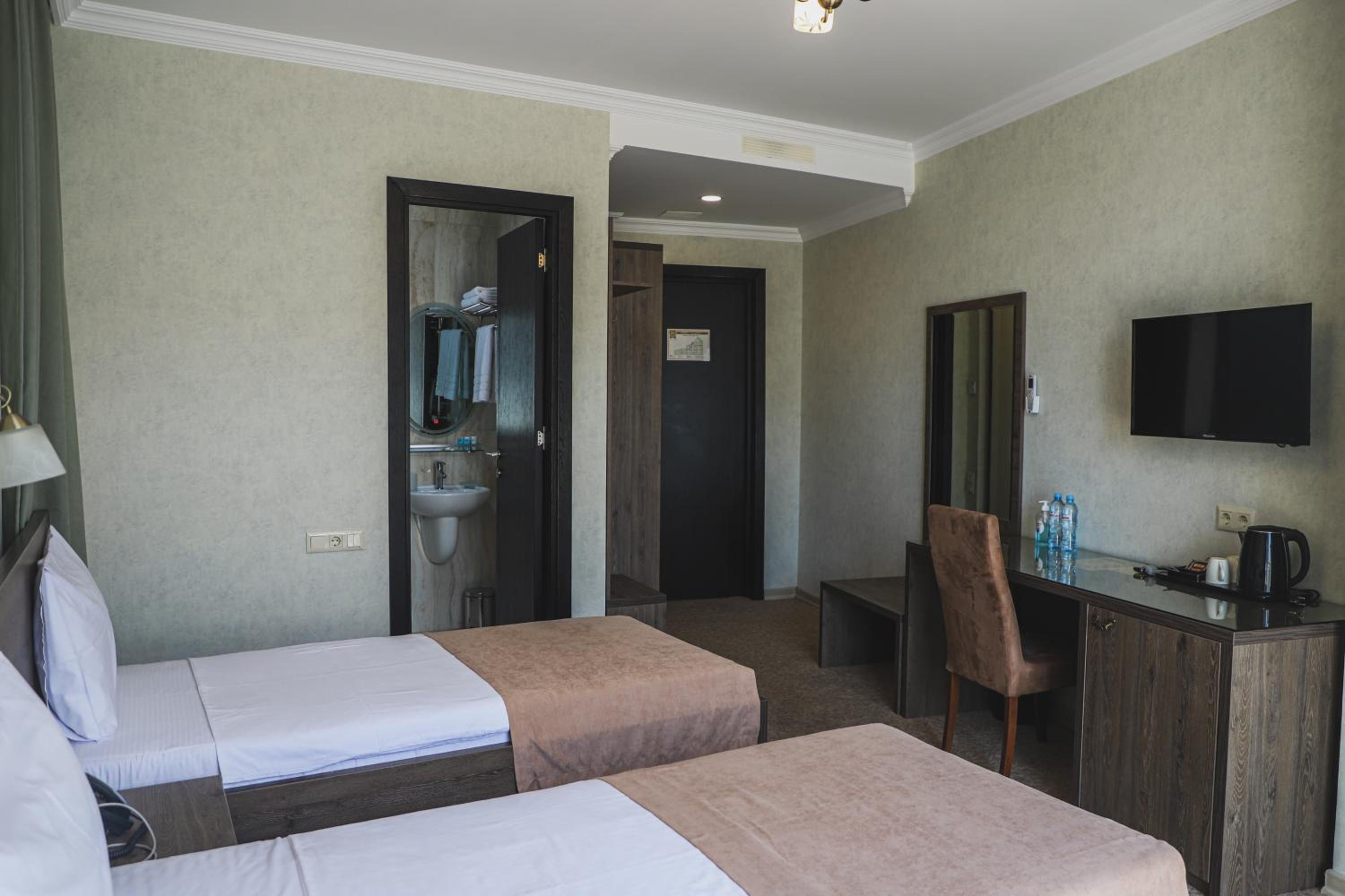 Superior Twin Room photo 3