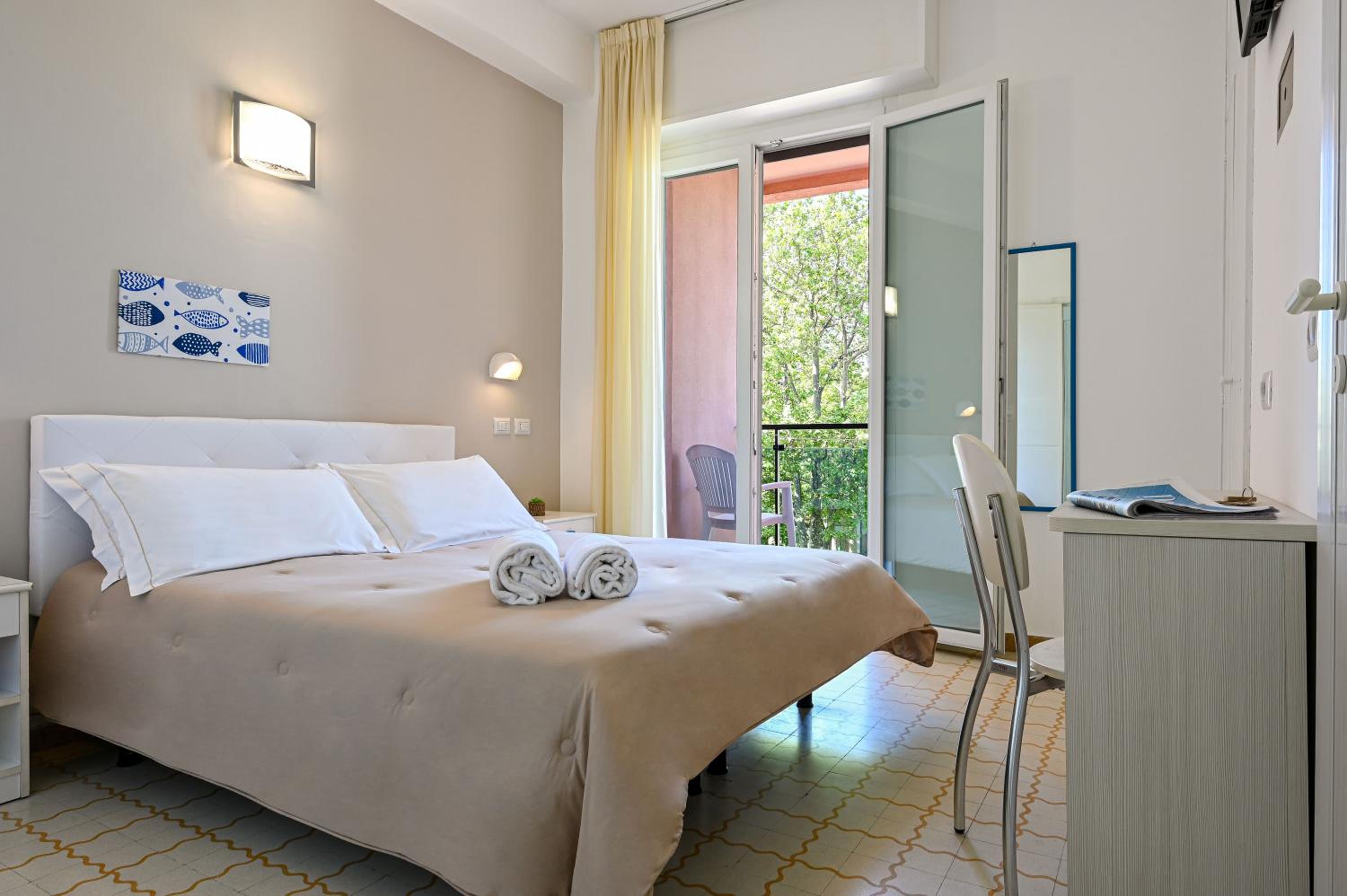Economy Double or Twin Room photo 1