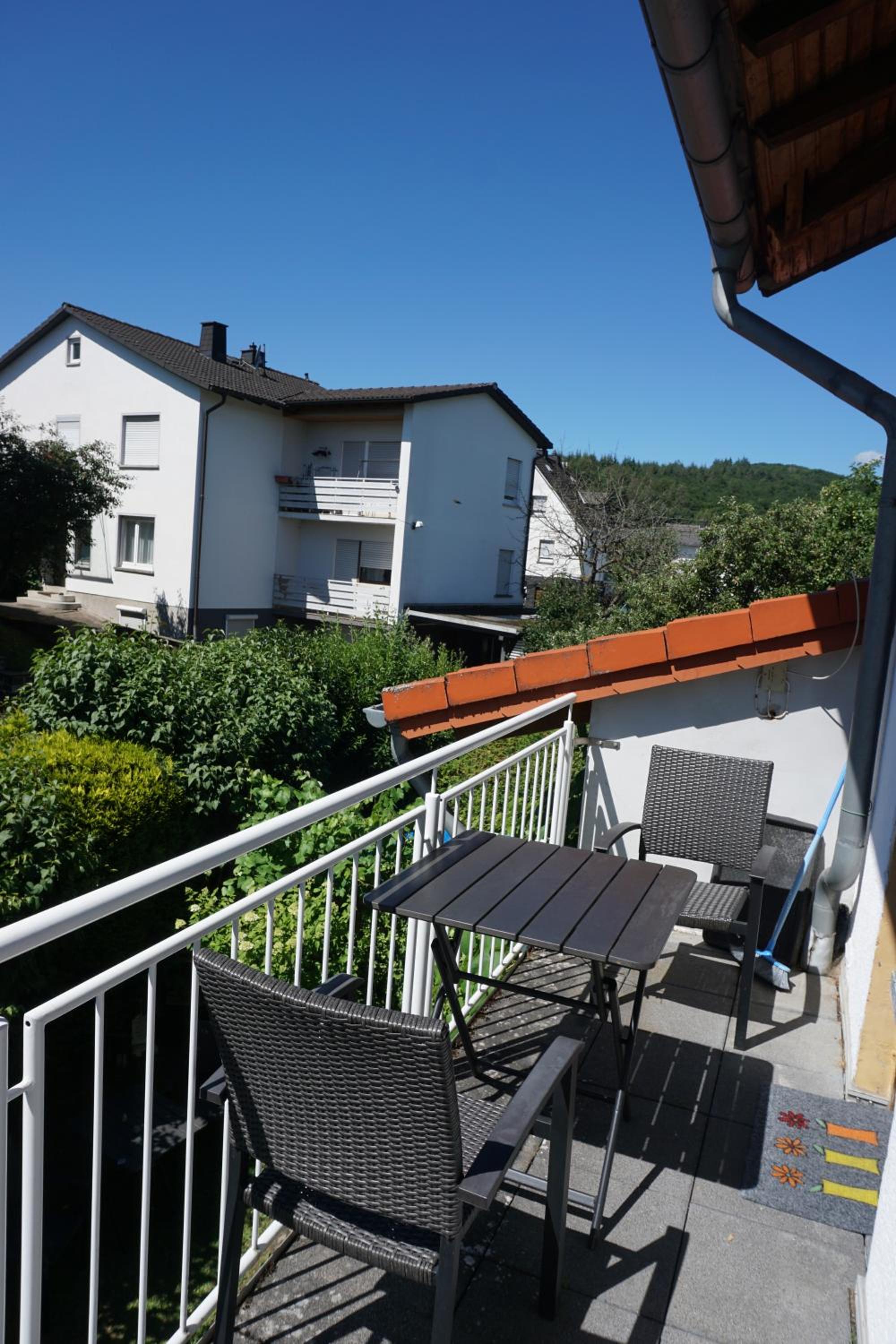 Apartment with Balcony photo 3