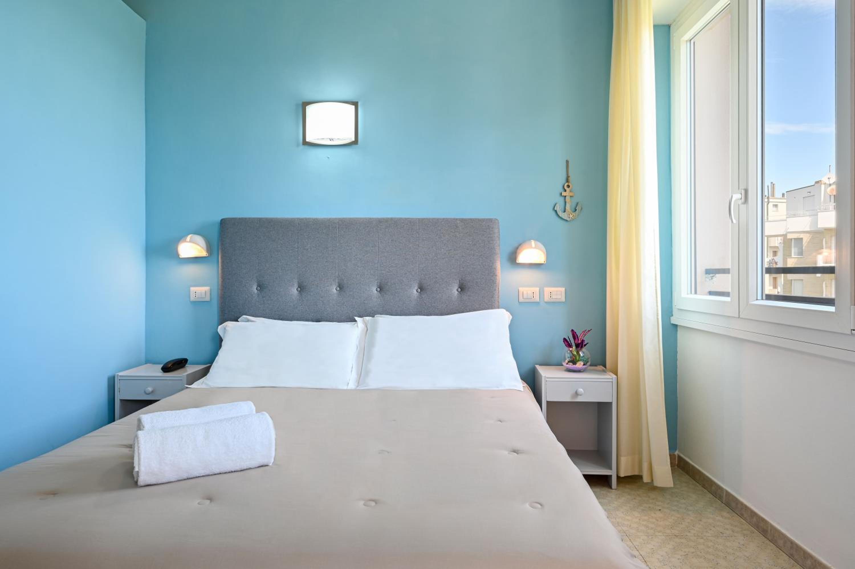 Double or Twin Room photo 3