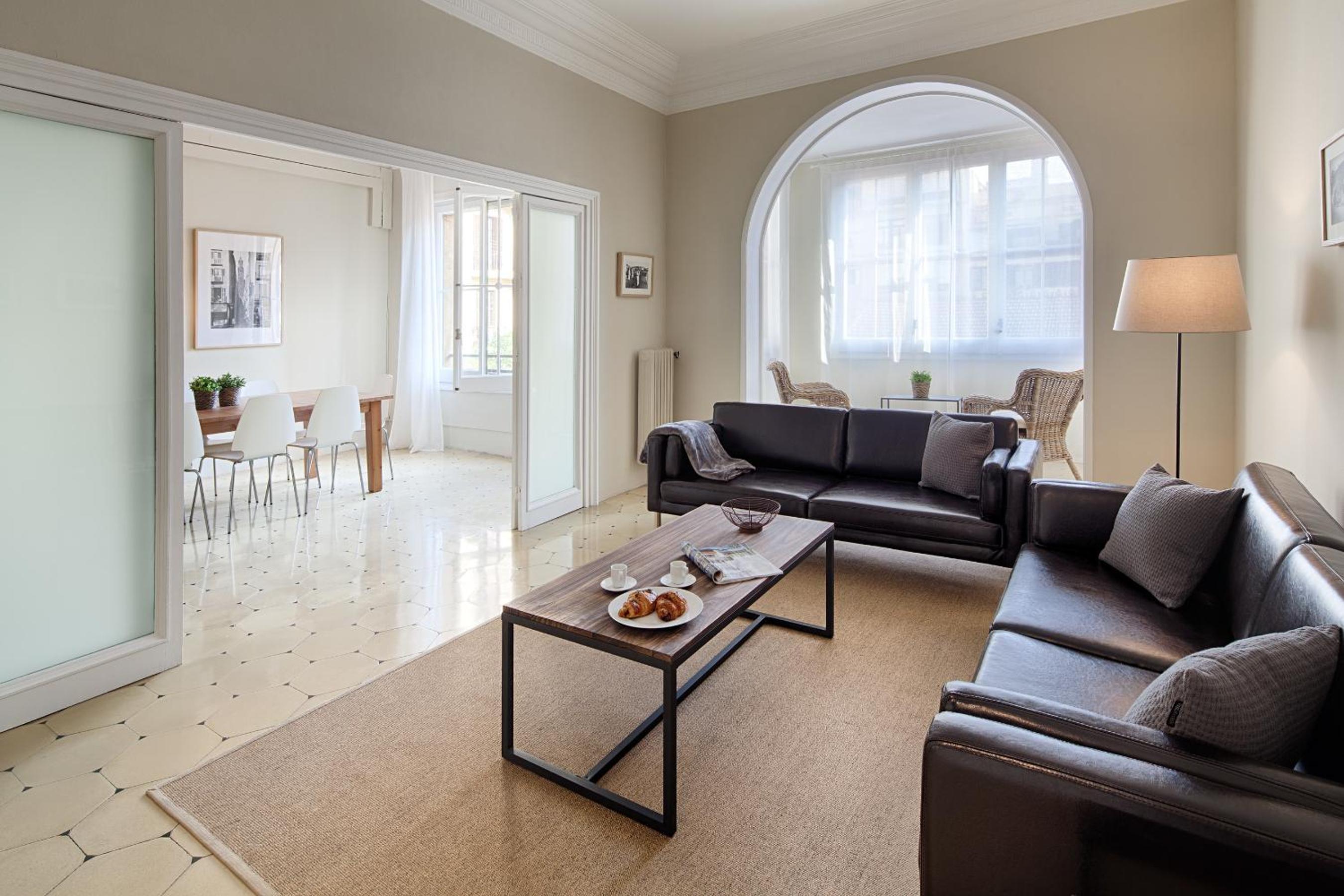 Apartamento de Cuatro Habitaciones de Lujo