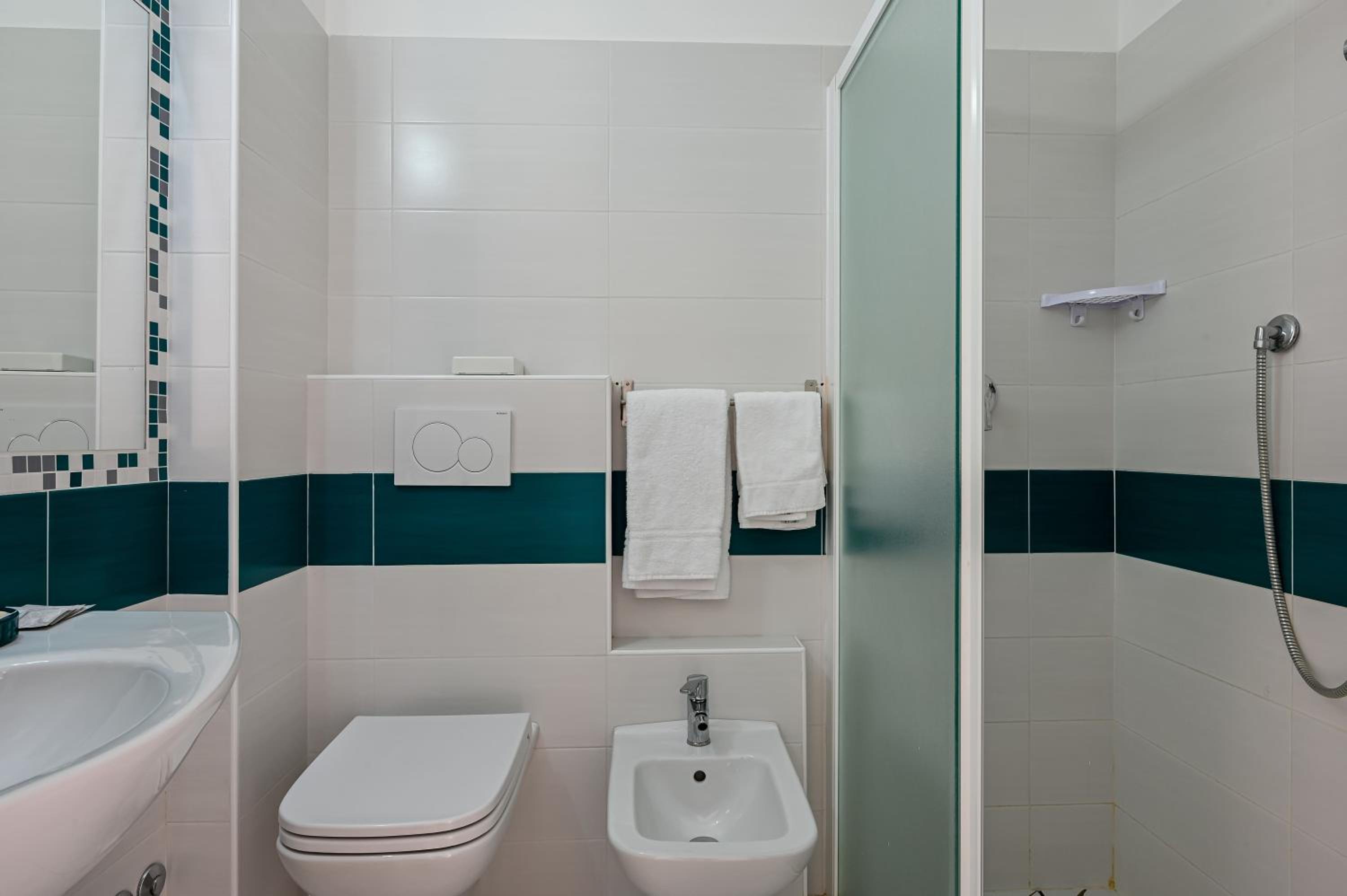 Superior Double or Twin Room with Sea View photo 2