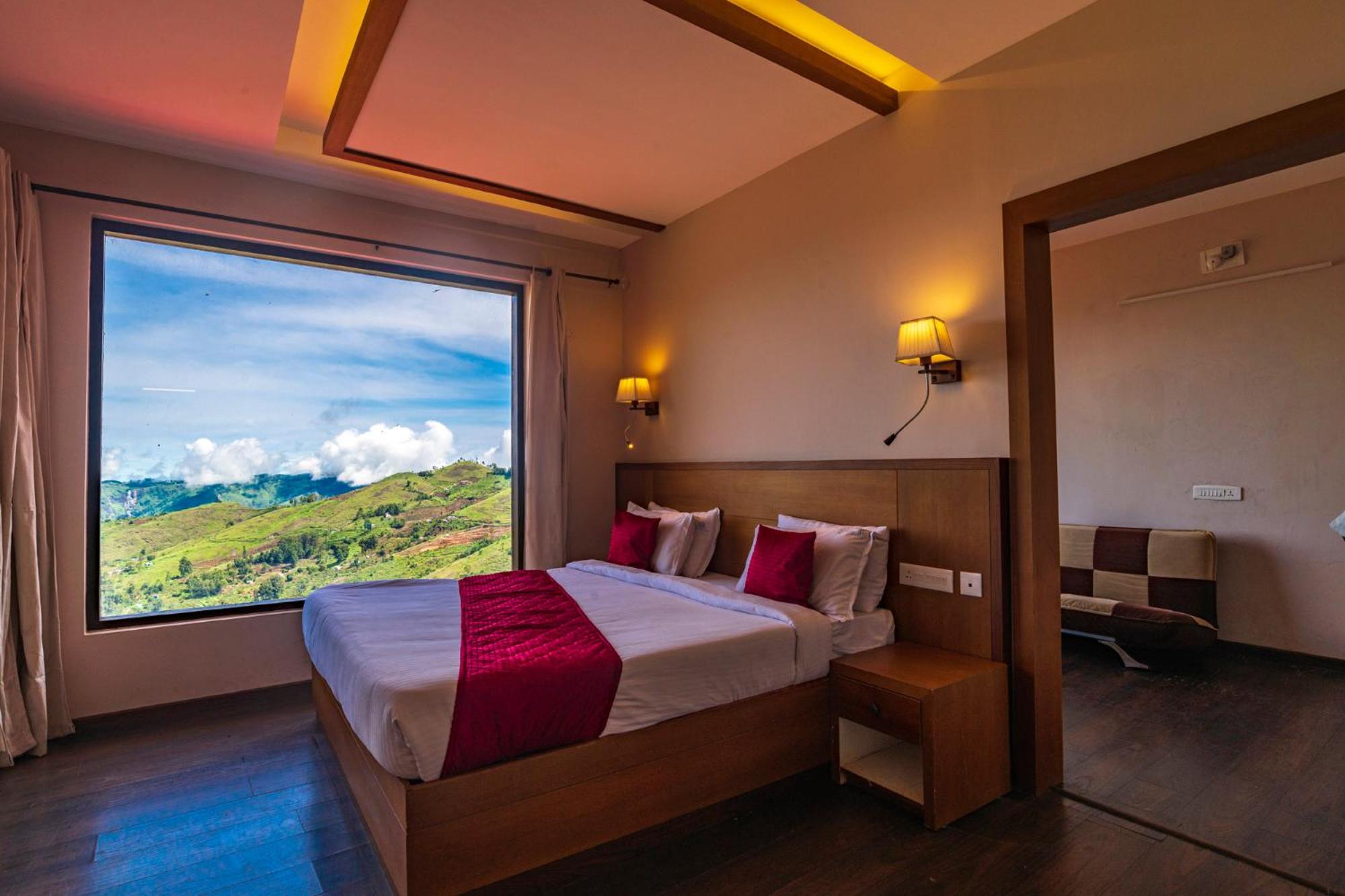 Suite with Mountain View - Photo 1