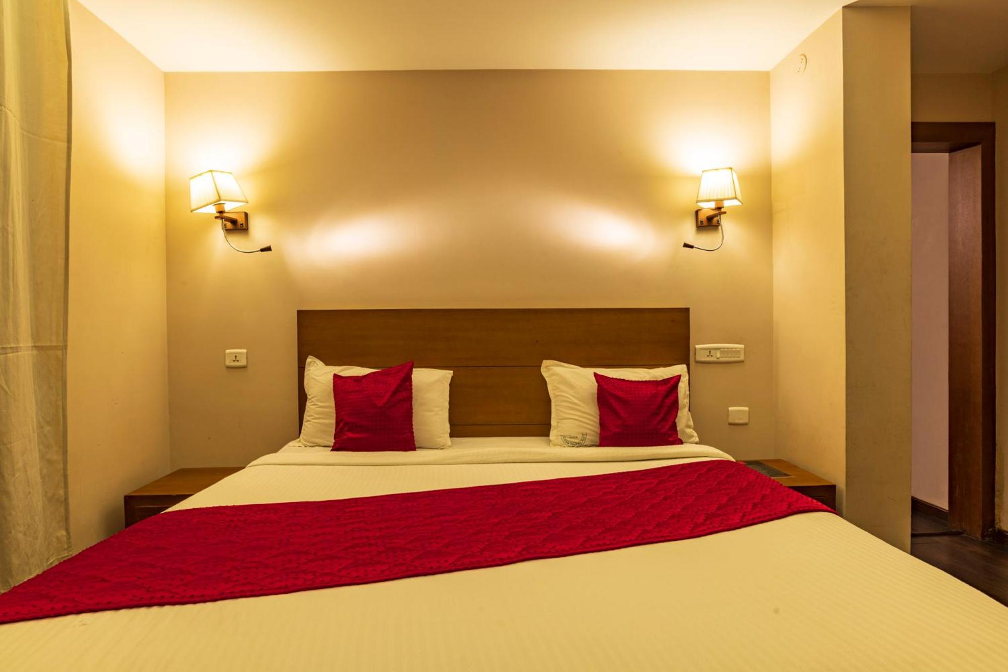 Suite with Mountain View - Photo 41